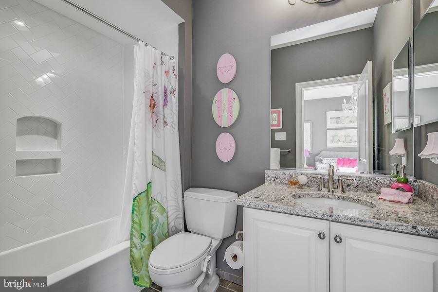 GREENLEIGH AT CROSSROADS - Residential