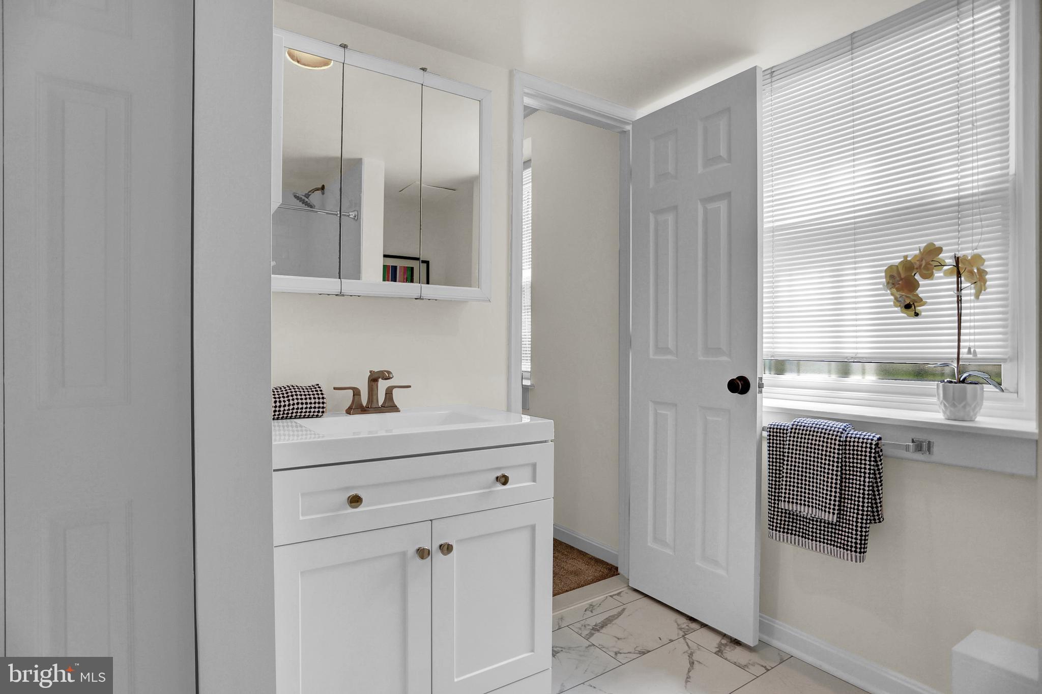 HOPKINS - Residential Lease