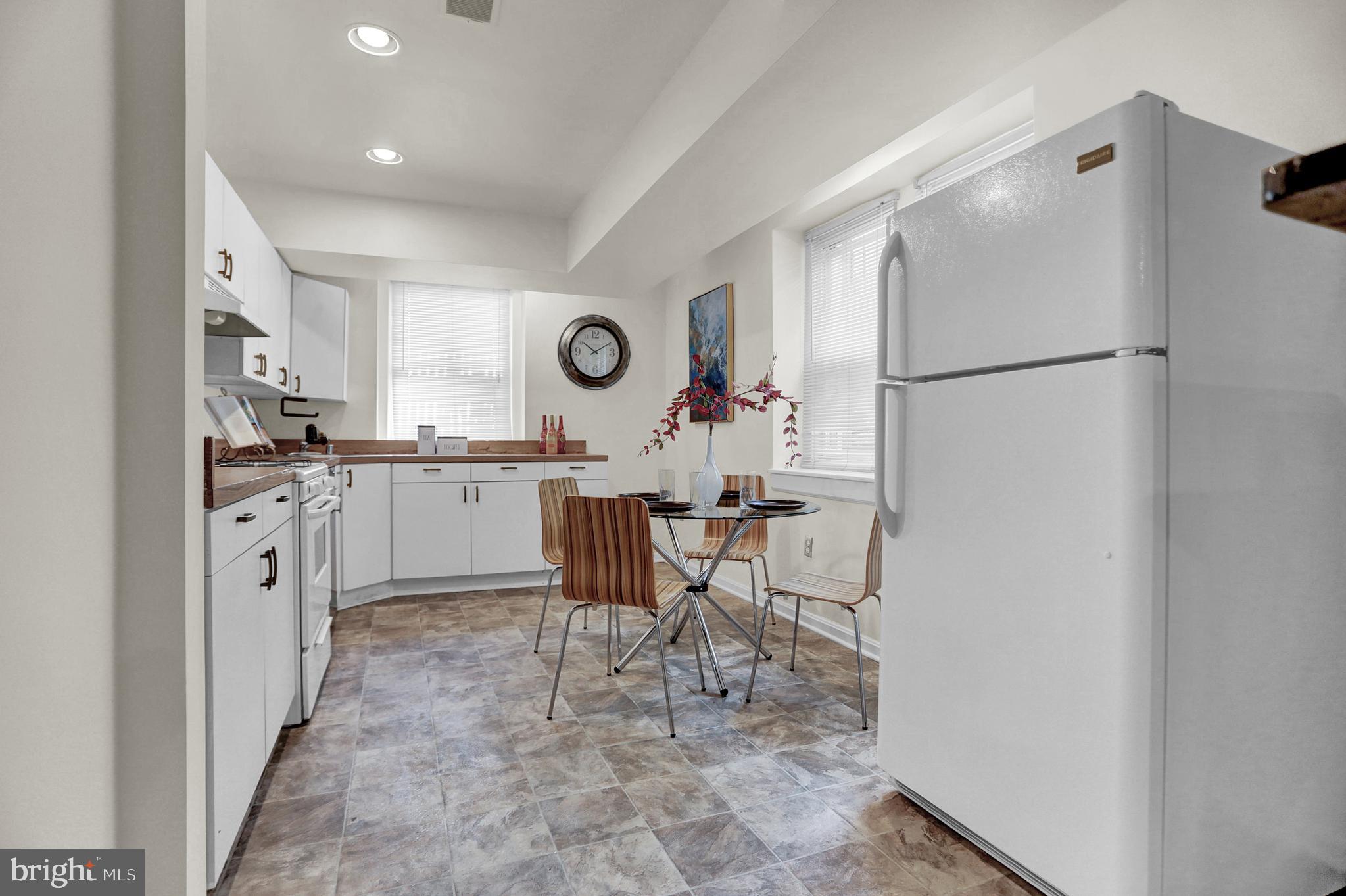 HOPKINS - Residential Lease