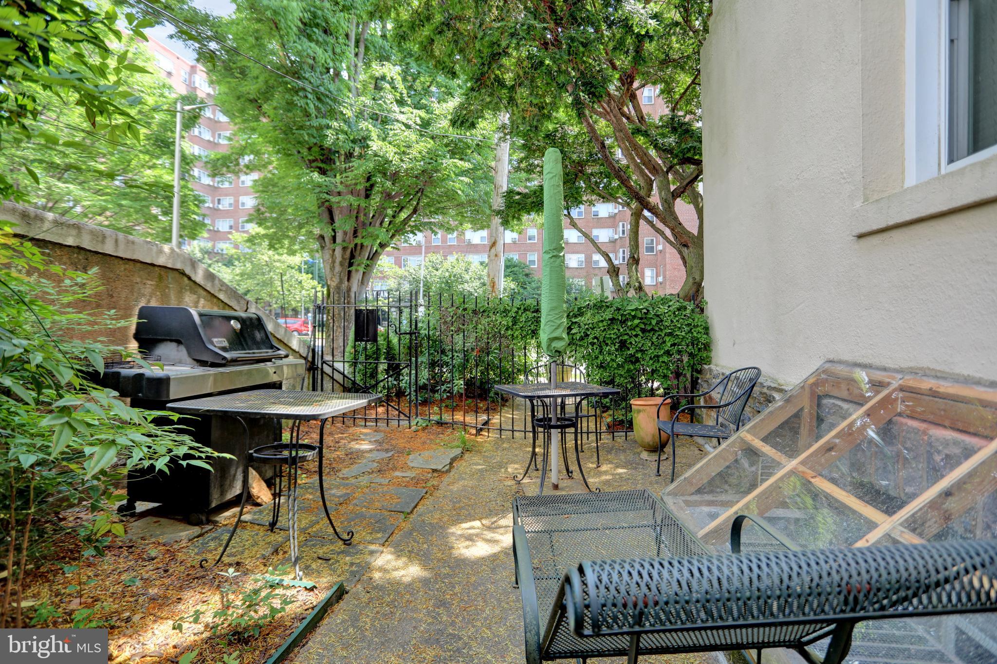 HOPKINS - Residential Lease