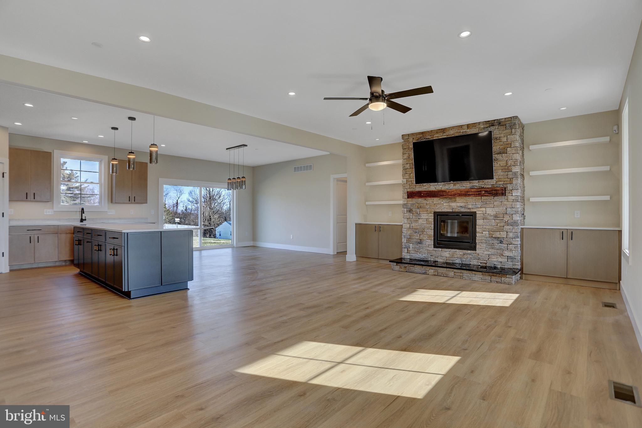 REVOLEA BEACH - Residential