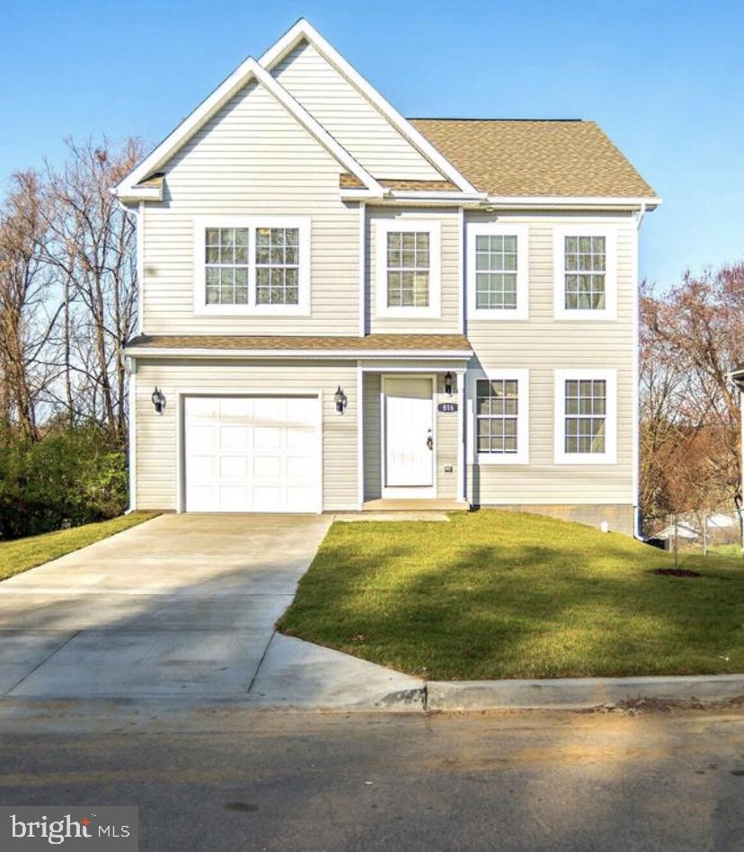 Great House! Less than 1 yr Old. This 3 LEVEL HOME IS FULLY COMPLETE!! 3.5 BATHS, 4 BEDROOMS, FULLY FINISHED BASEMENT PLUS 1ST FLOOR FAMILY ROOM!! GRANITE AND STAINLESS KITCHEN, WOOD LAMINATE FLOORING THROUGHOUT 1ST FLOOR. GARAGE WITH DOOR OPENER, DECK IS INCLUDED, WASHER AND DRYER ARE INCLUDED. MASTER BEDROOM HAS WALK IN CLOSET AND ATTACHED SUPER BATH WITH SOAKING TUB AND SEPARATE SHOWER AND DOUBLE VANITY. FINISHED BASEMENT INCLUDES REC ROOM, FULL BATH AND BONUS ROOM. LEVEL WALK OUT TO REAR YARD. Seller prefers using Worldwide Settlements as all title work has been completed recently and your buyer will receive a discount. NO SHOWINGS AFTER 6:30PM!