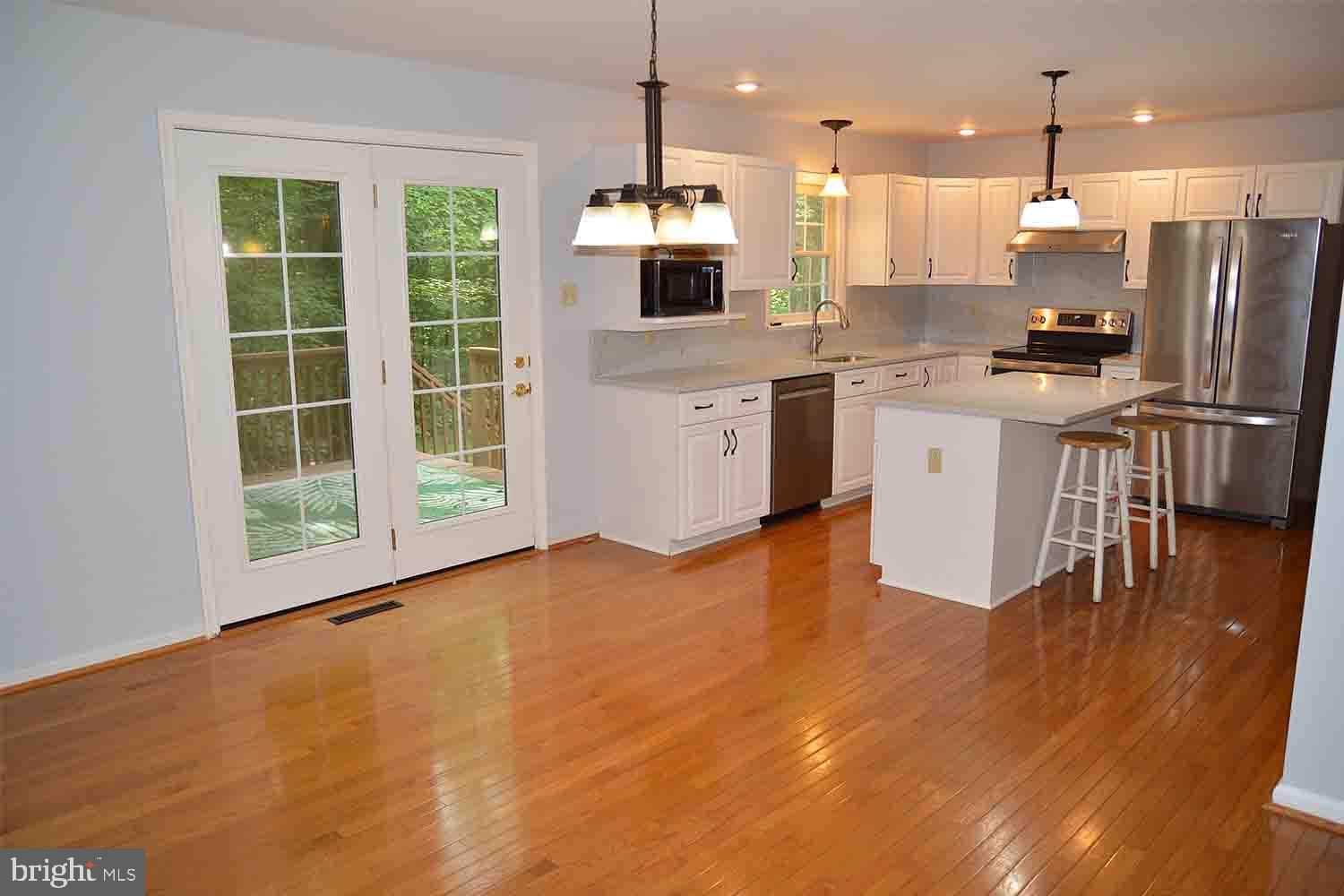 SHERWOOD FOREST - Residential