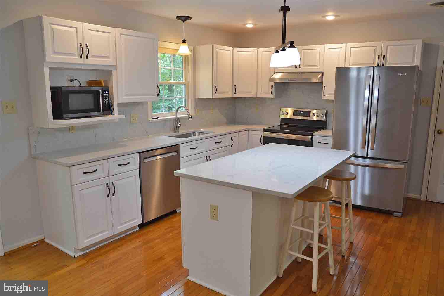 SHERWOOD FOREST - Residential