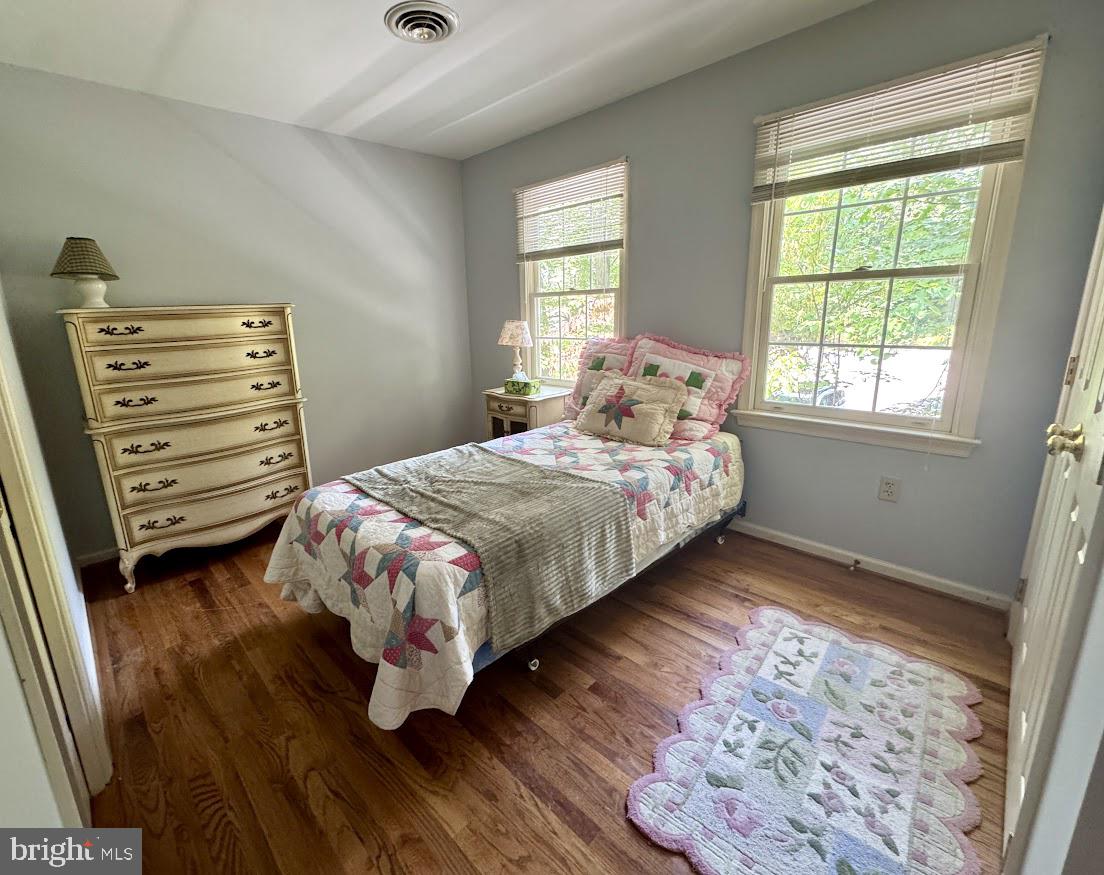 SHERWOOD FOREST - Residential