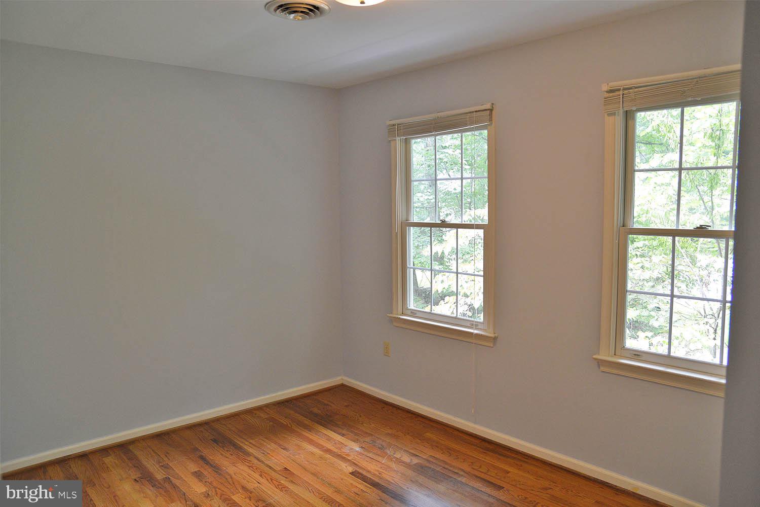 SHERWOOD FOREST - Residential