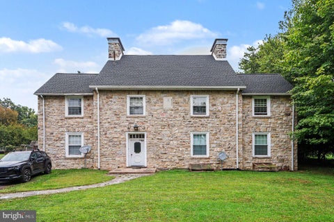Photo of 5505 N Front Street, HARRISBURG, PA 17110 (MLS # PADA2064760)