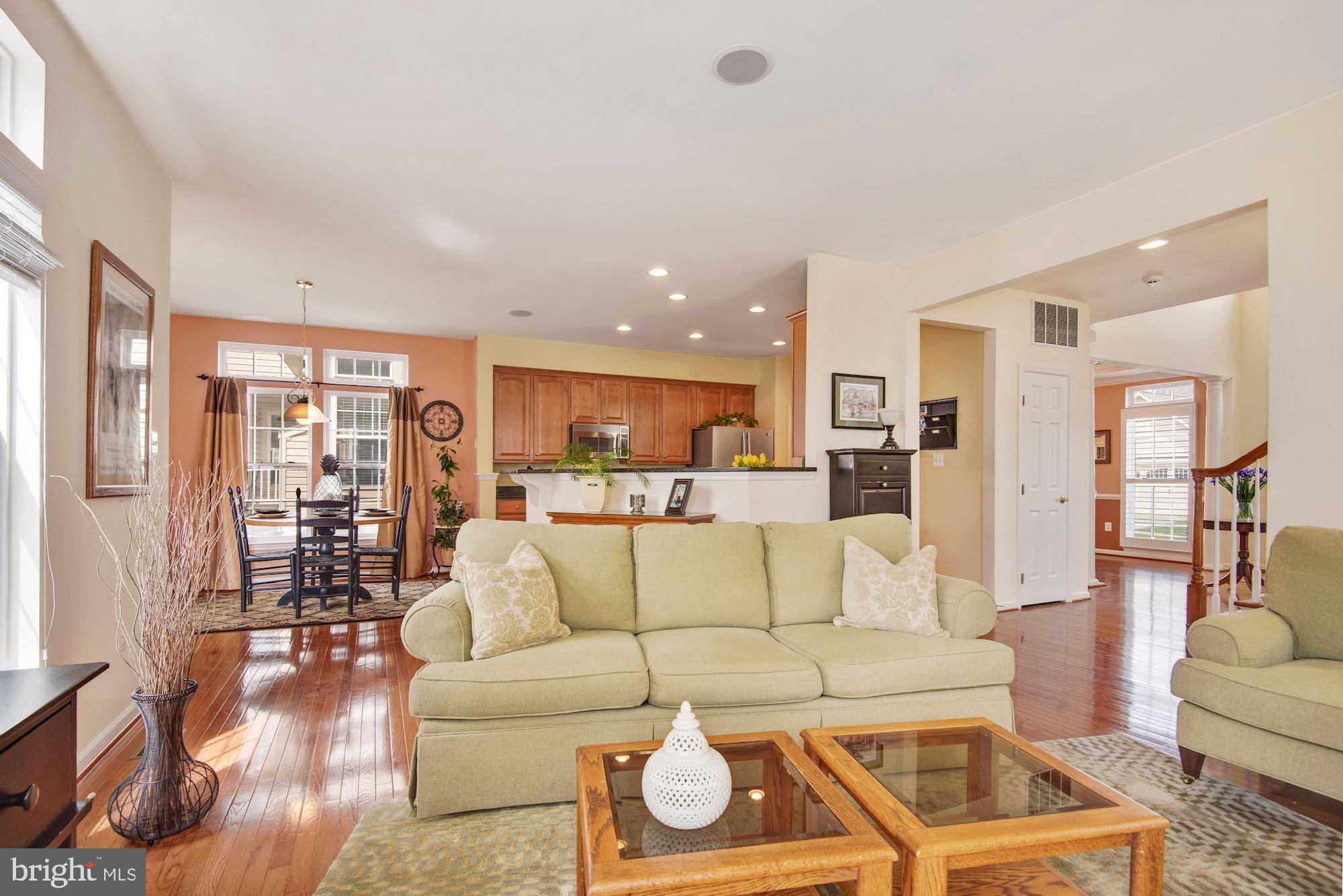 VILLAGES OF DORCHESTER - Residential