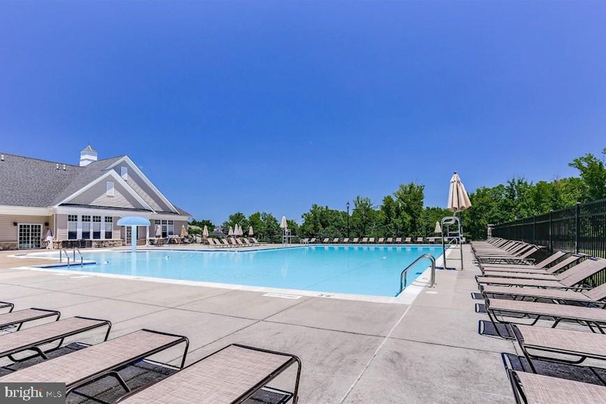 VILLAGES OF DORCHESTER - Residential