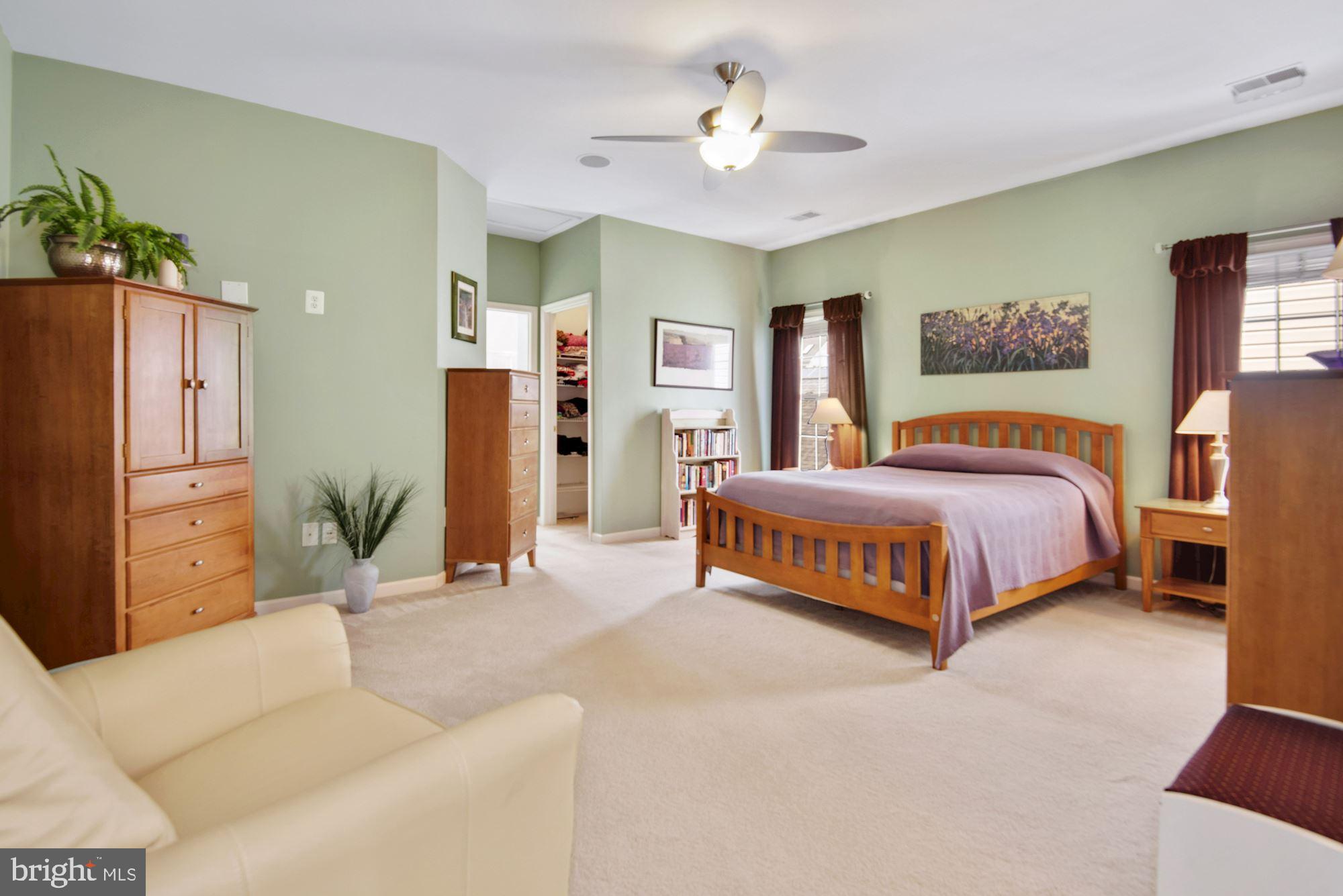 VILLAGES OF DORCHESTER - Residential