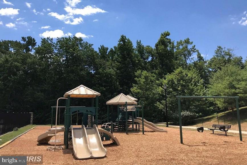 VILLAGES OF DORCHESTER - Residential