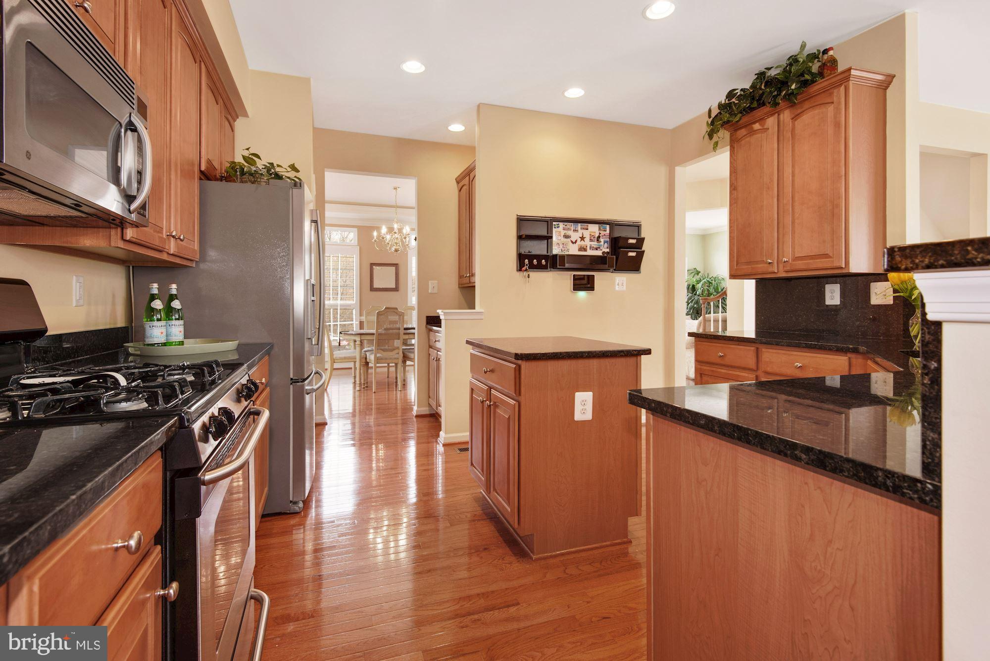 VILLAGES OF DORCHESTER - Residential