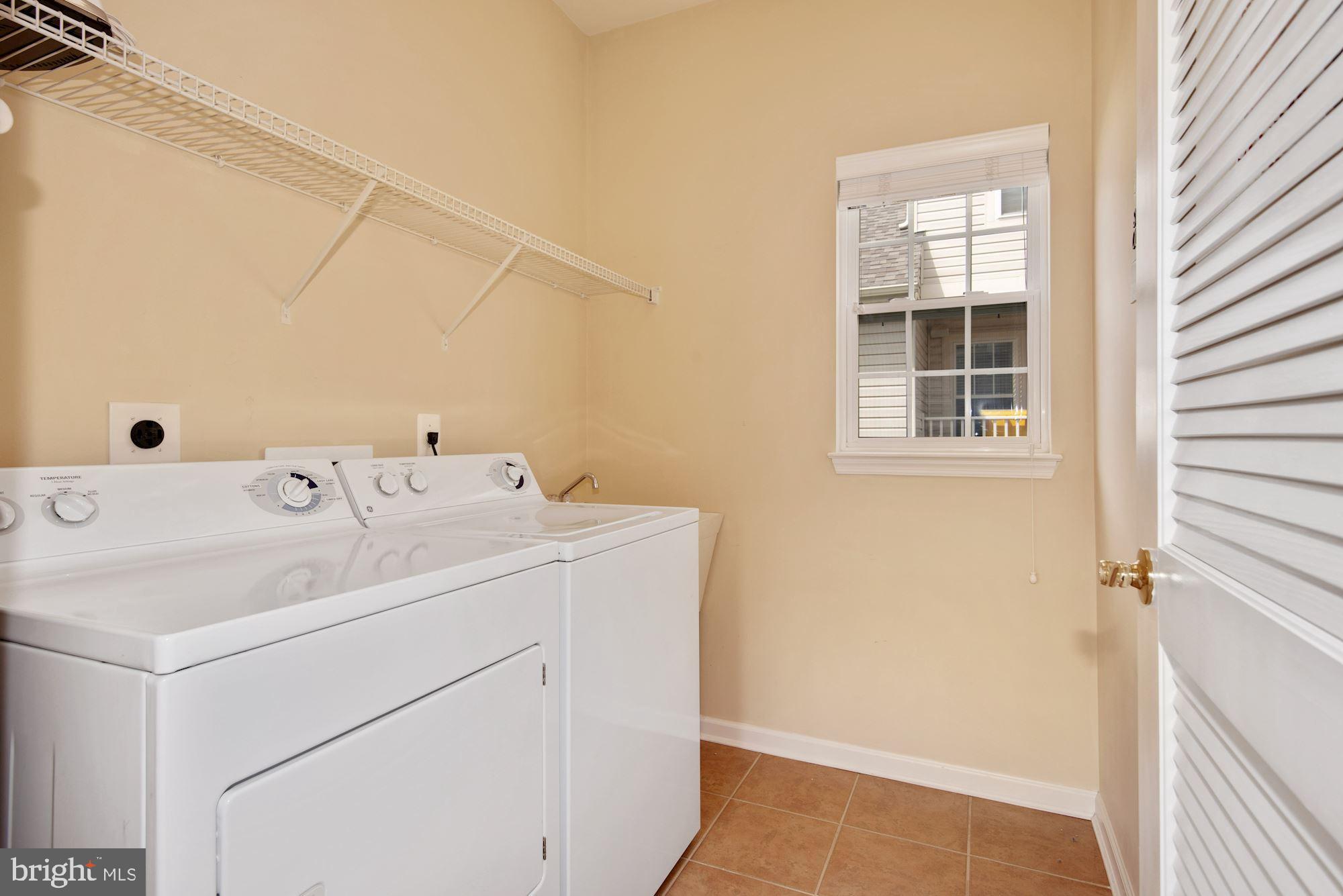 VILLAGES OF DORCHESTER - Residential