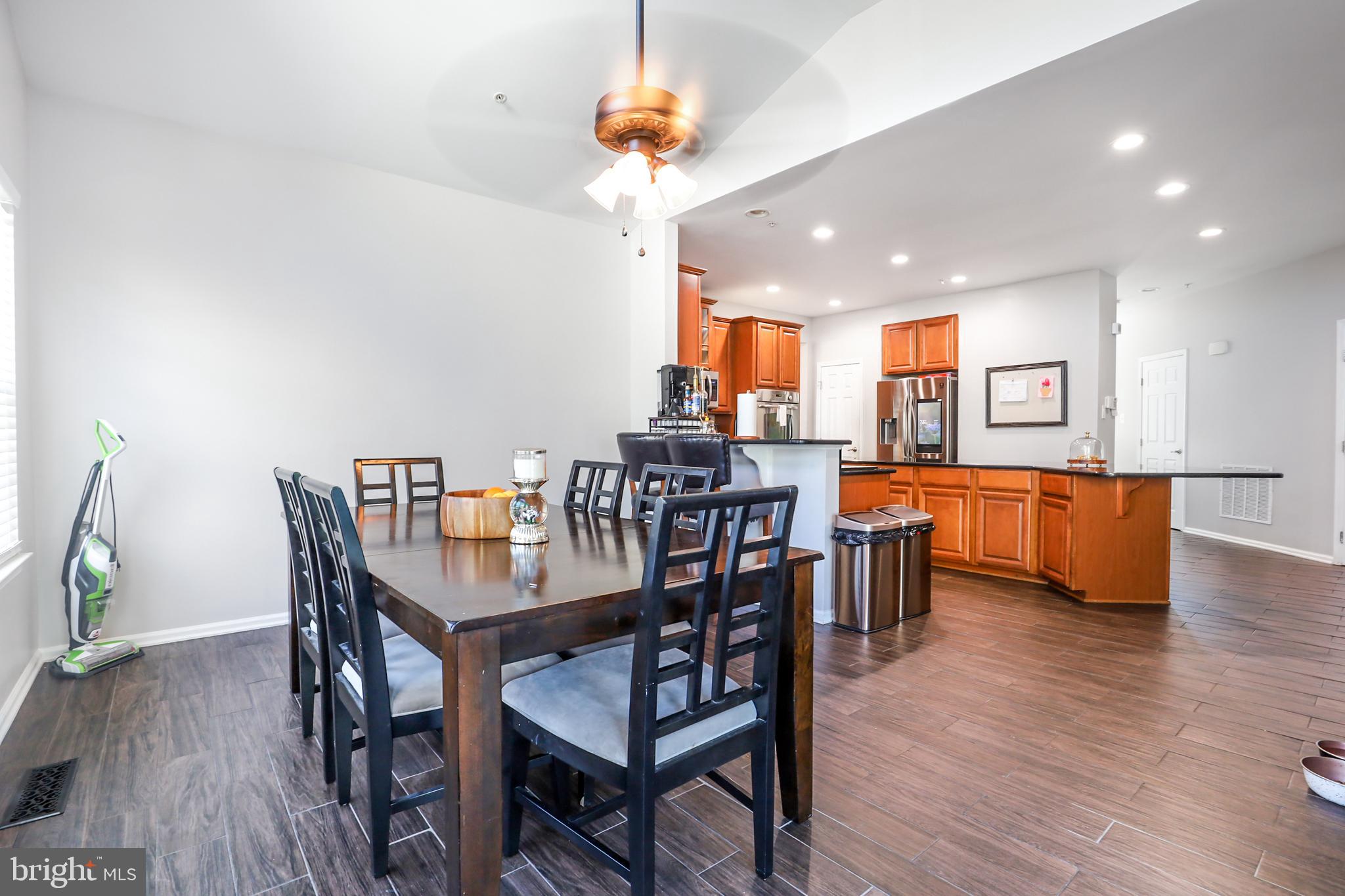 BRENTWOOD - Residential