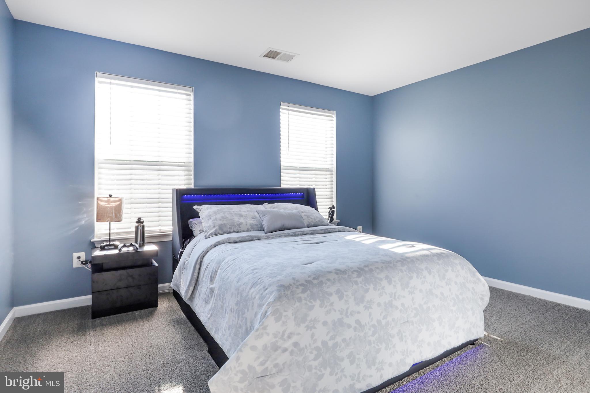 BRENTWOOD - Residential