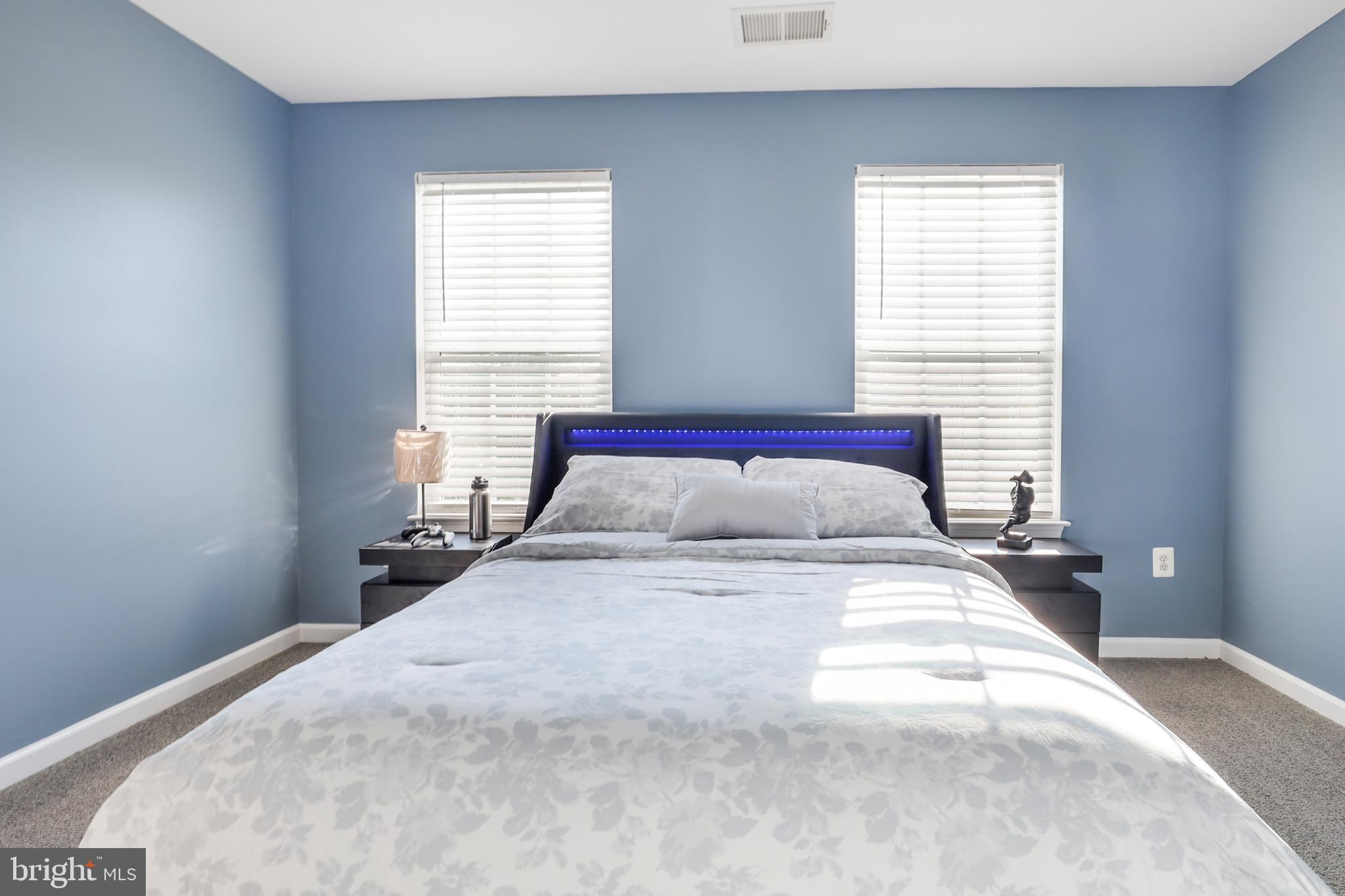 BRENTWOOD - Residential