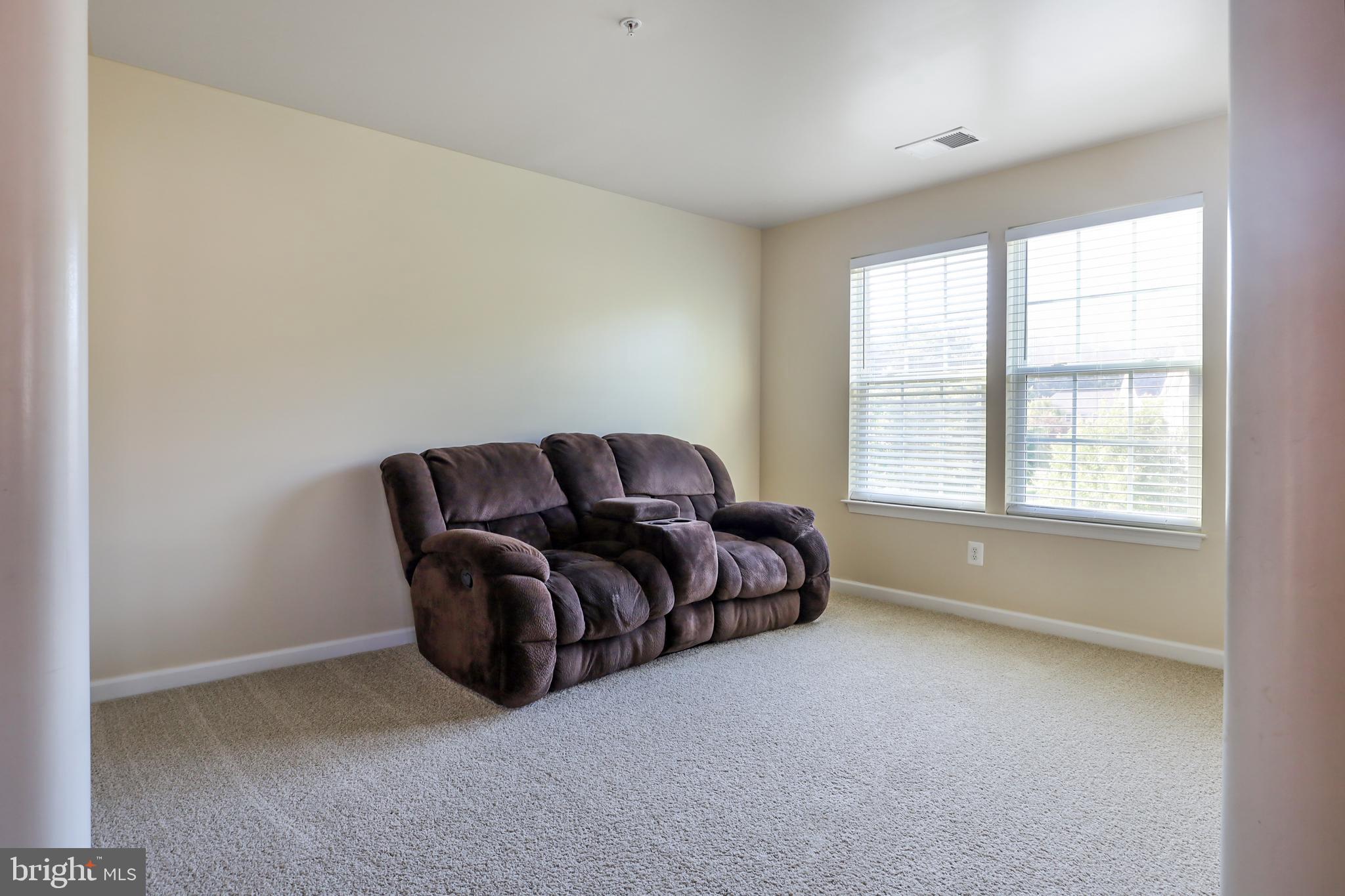 BRENTWOOD - Residential