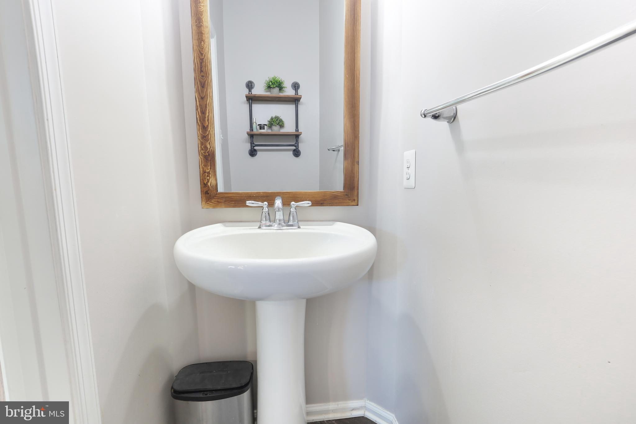 BRENTWOOD - Residential