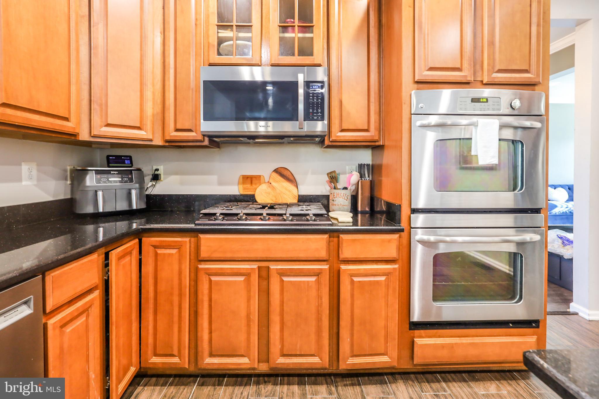 BRENTWOOD - Residential