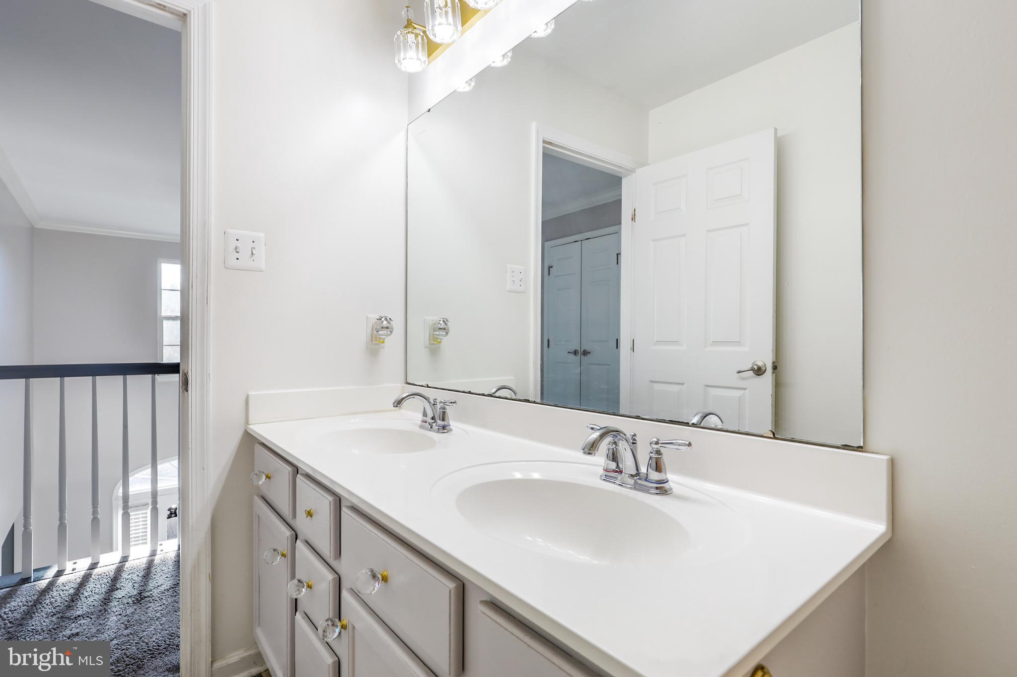 BRENTWOOD - Residential