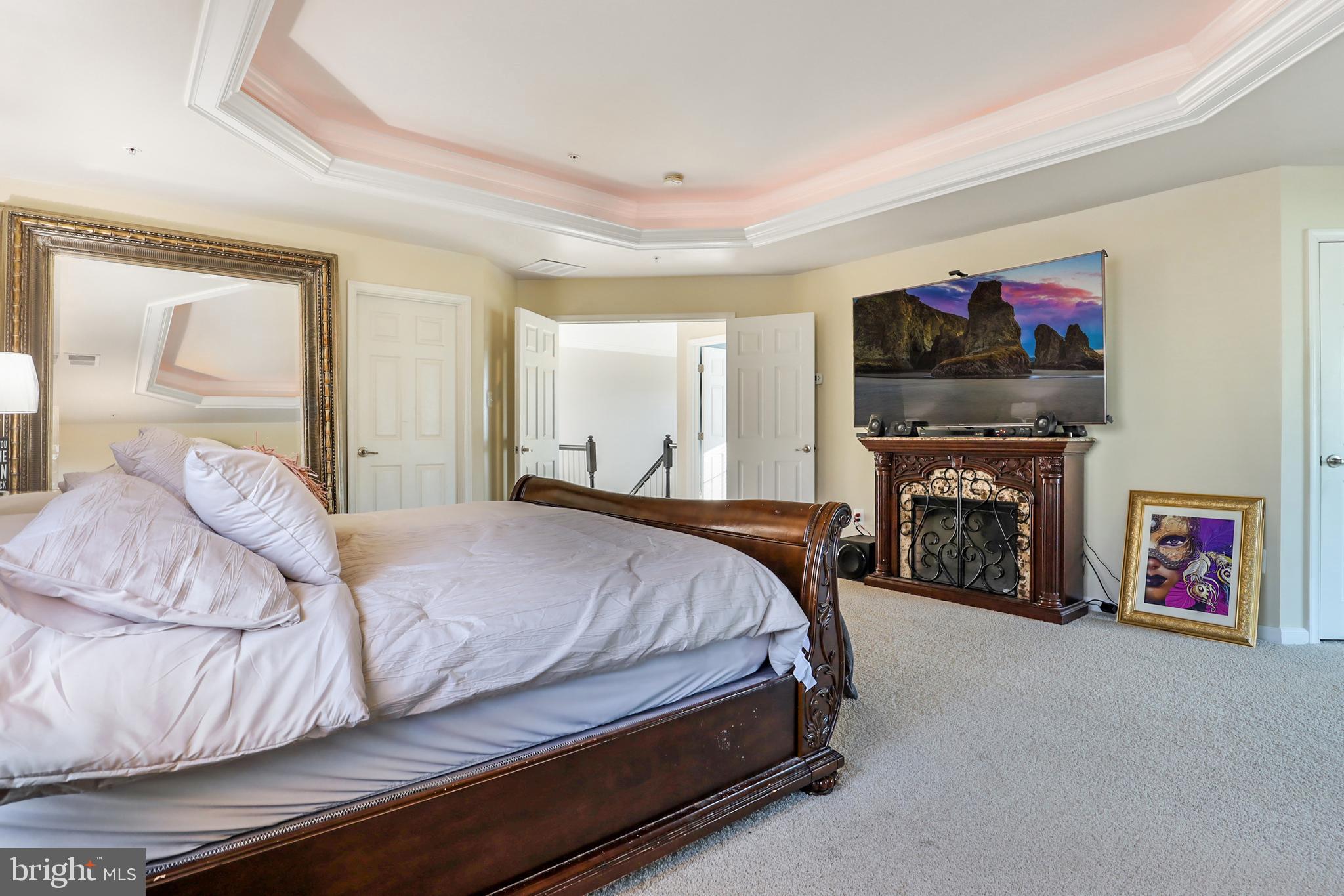 BRENTWOOD - Residential