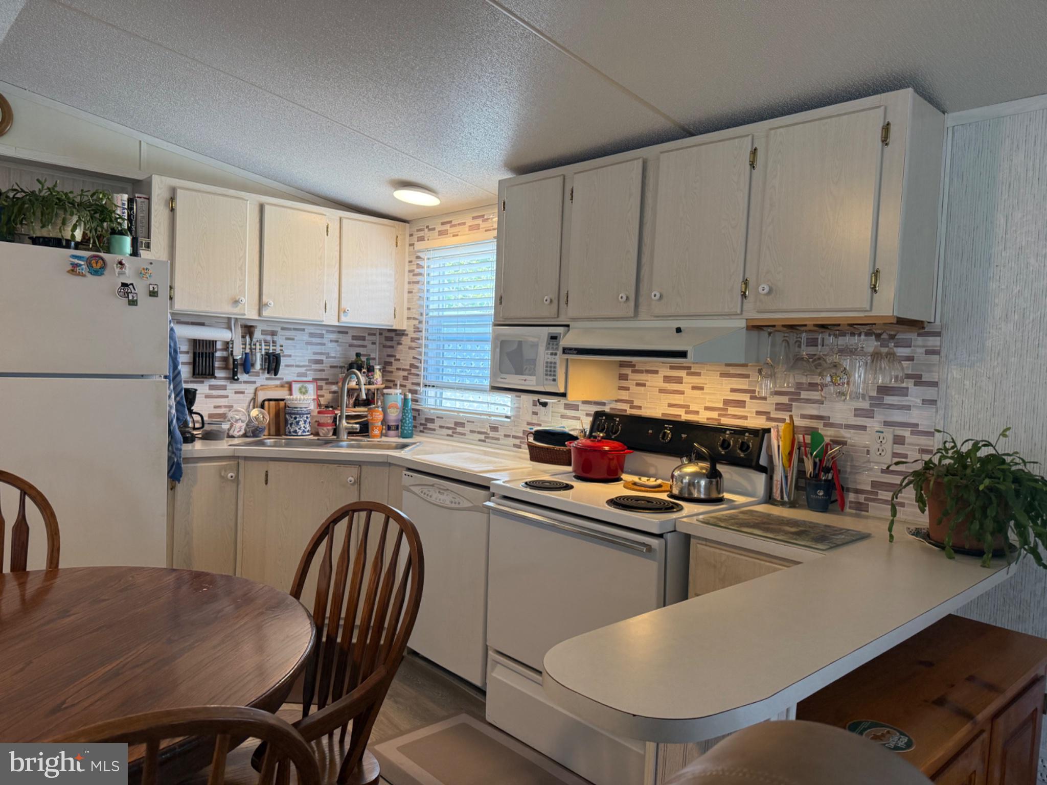MIDWAY PARK SUBD - Residential