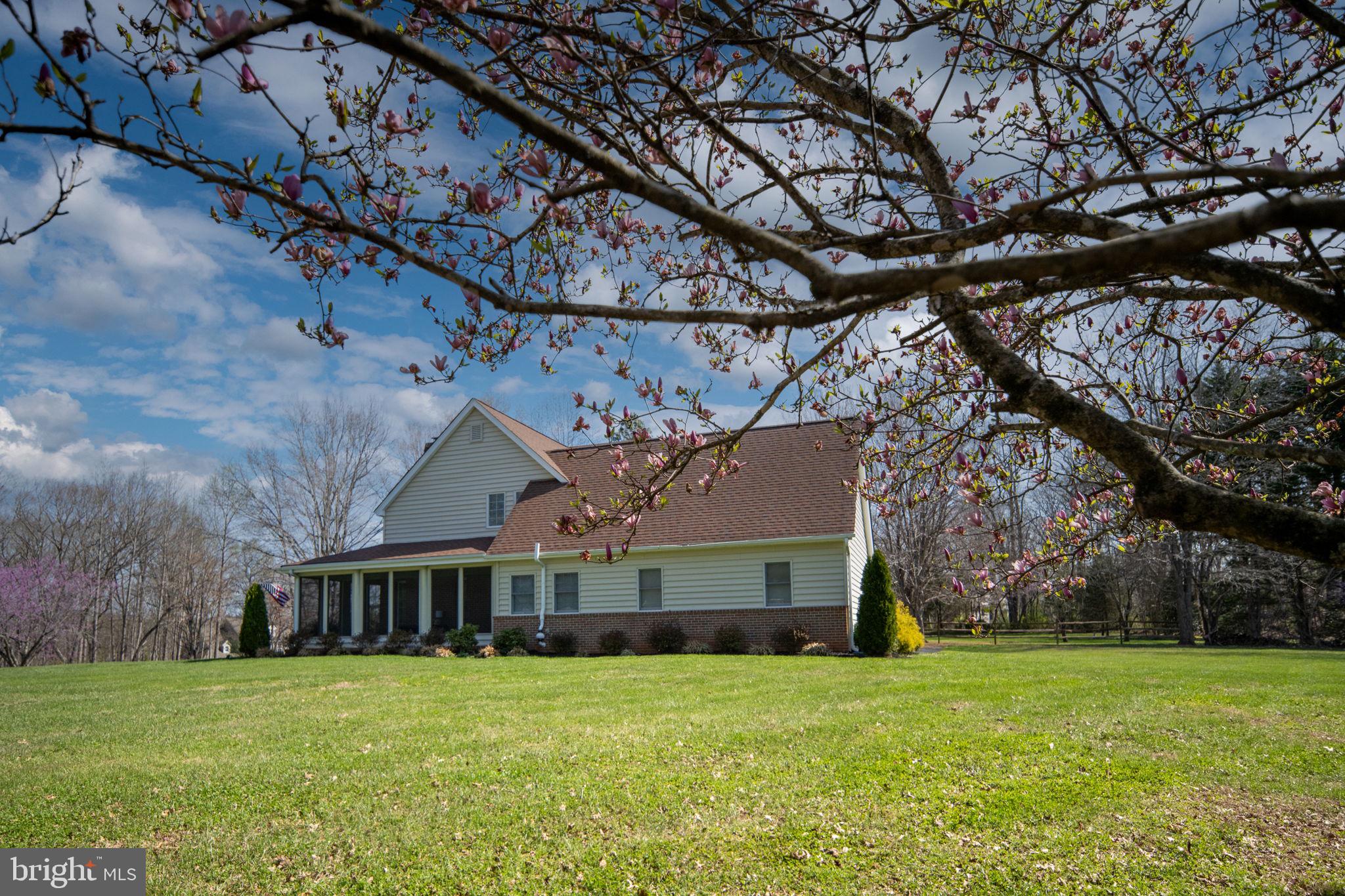 FOX CHASE - Residential