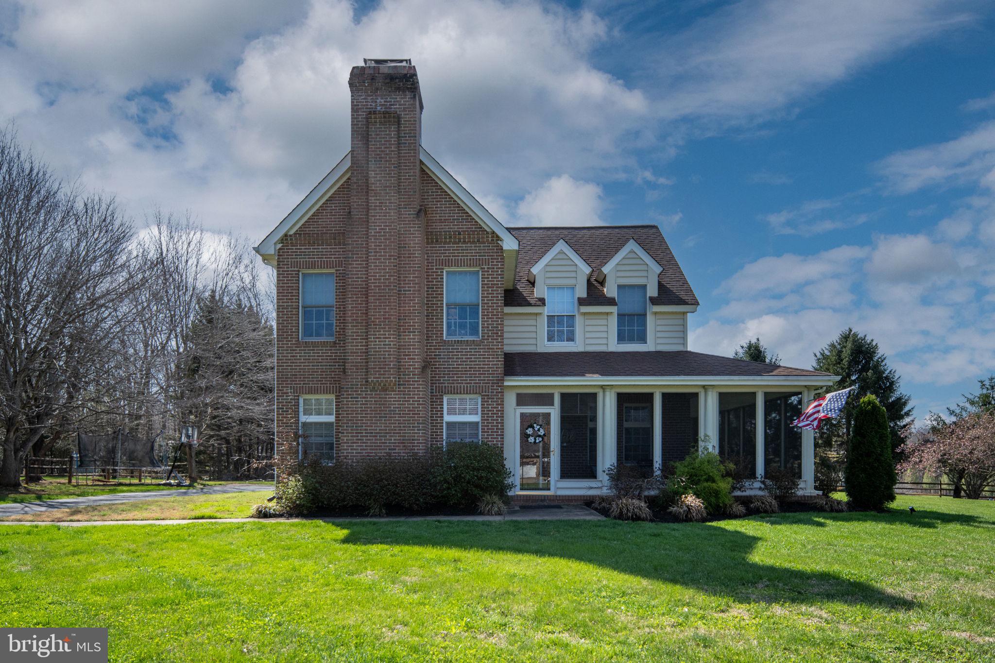 FOX CHASE - Residential