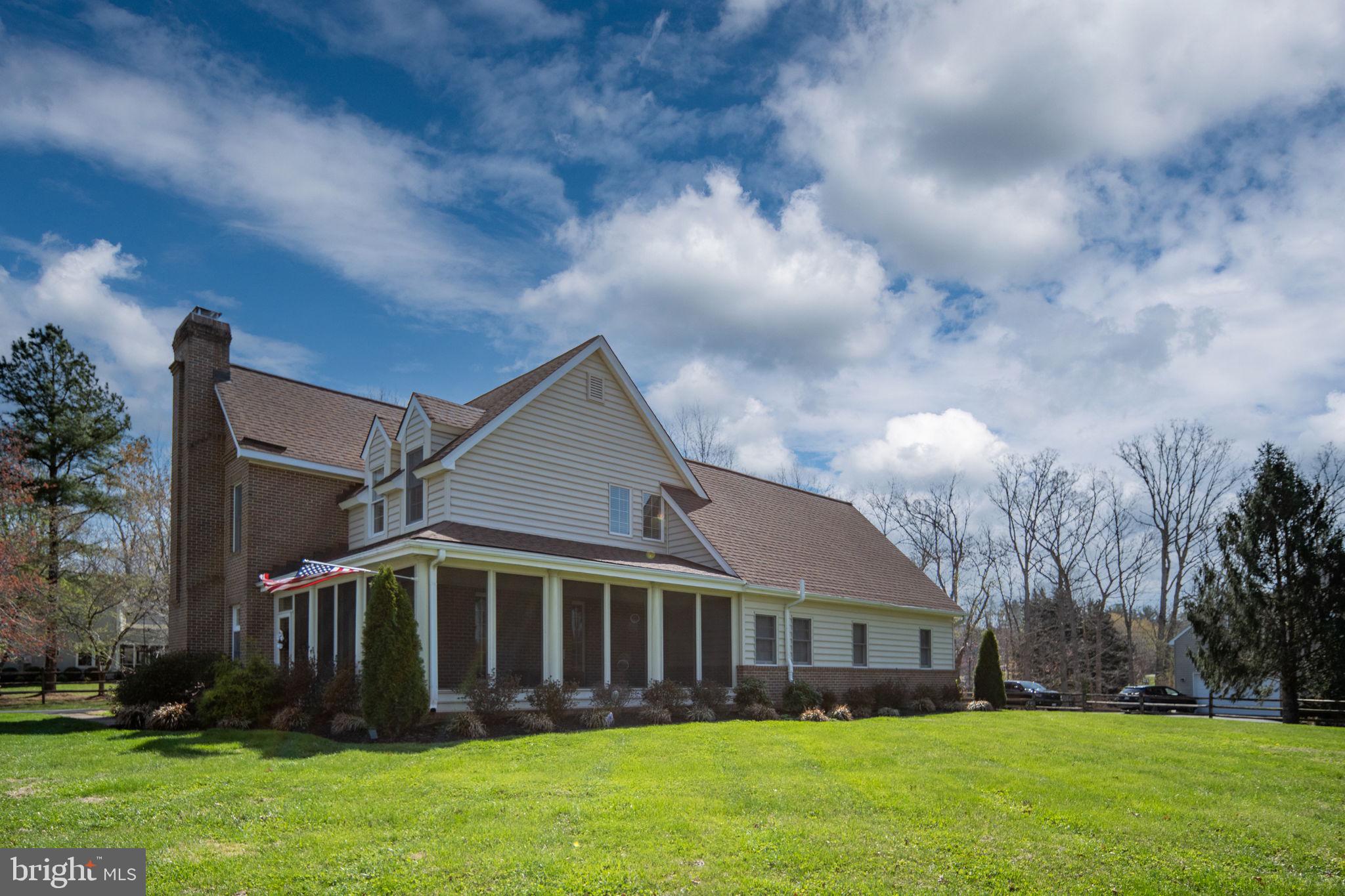 FOX CHASE - Residential