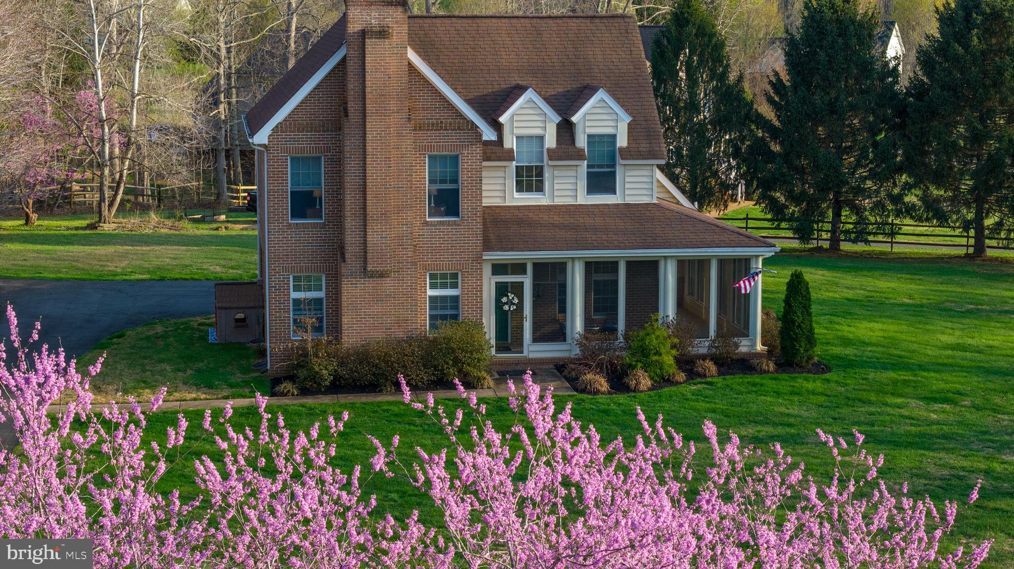 FOX CHASE - Residential