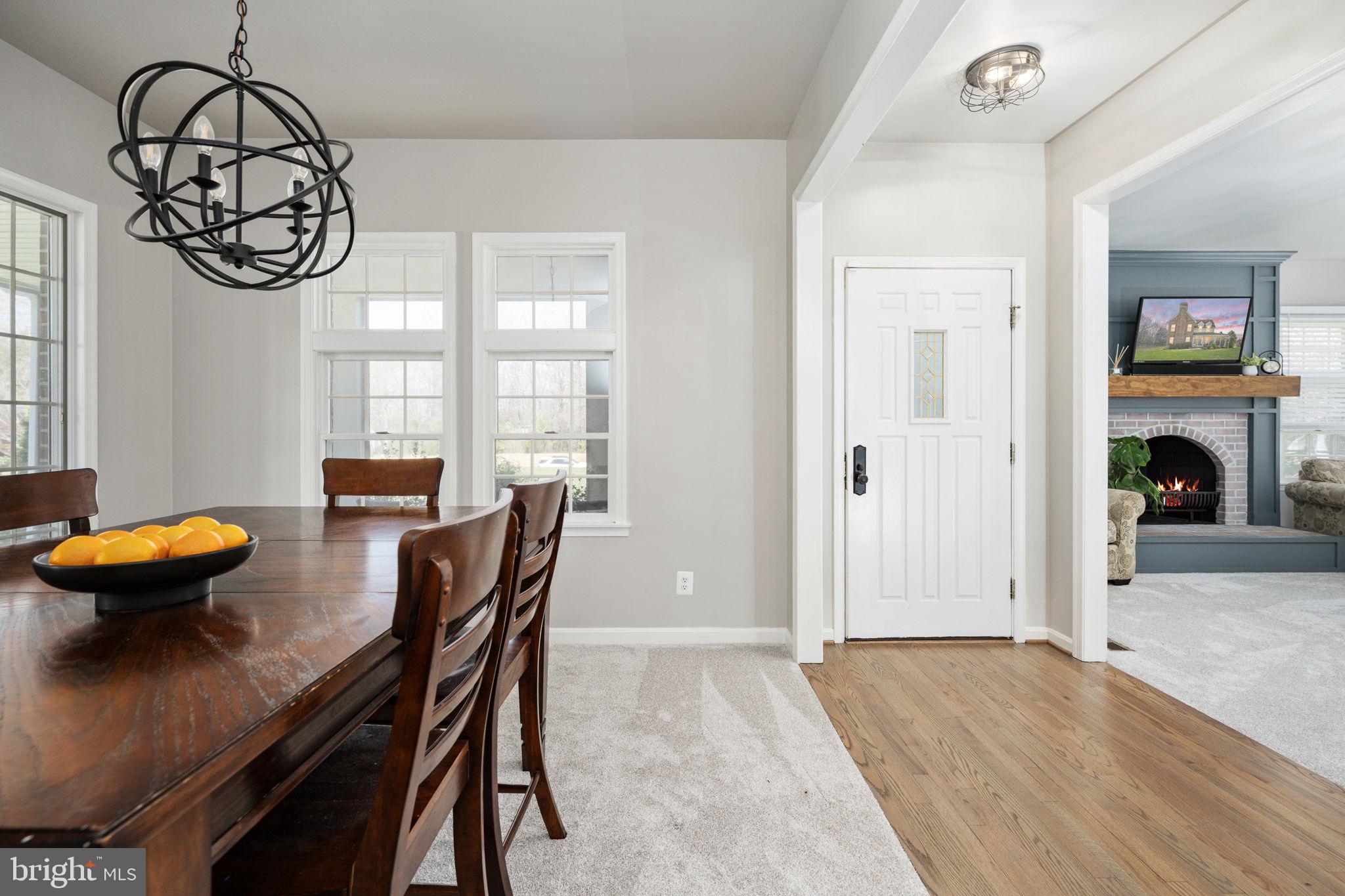 FOX CHASE - Residential