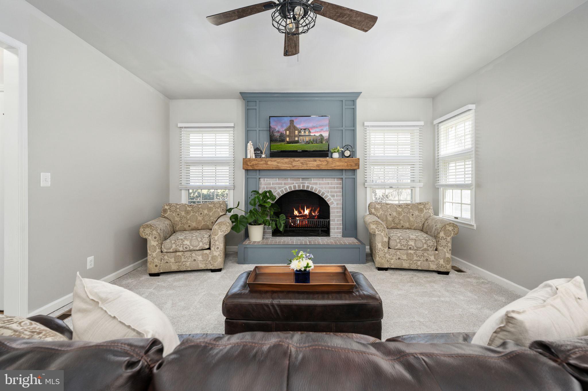 FOX CHASE - Residential