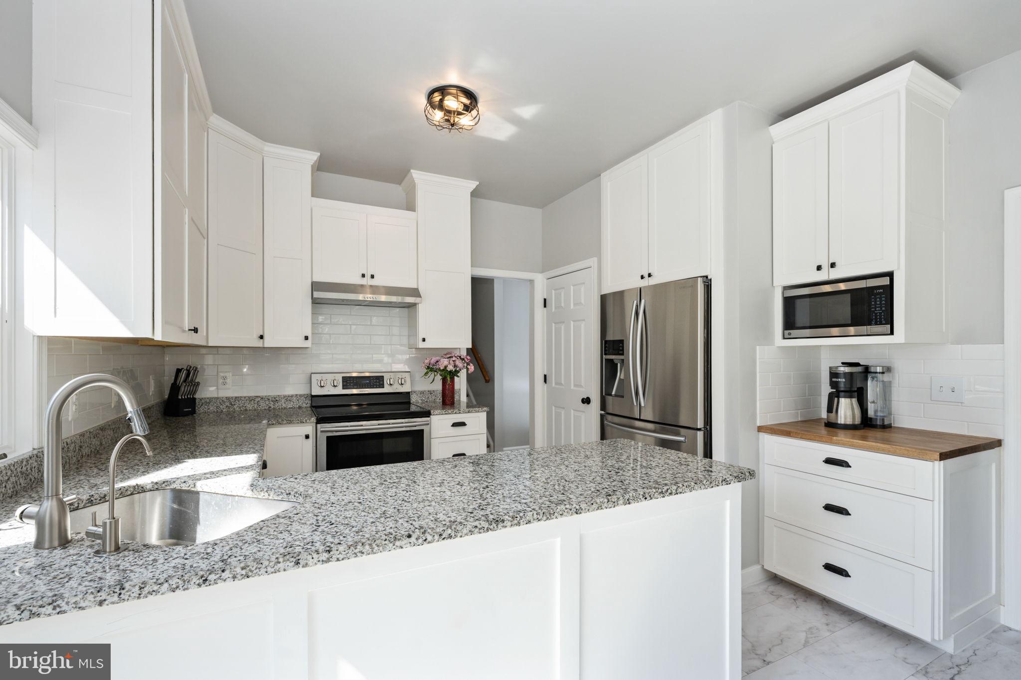 FOX CHASE - Residential