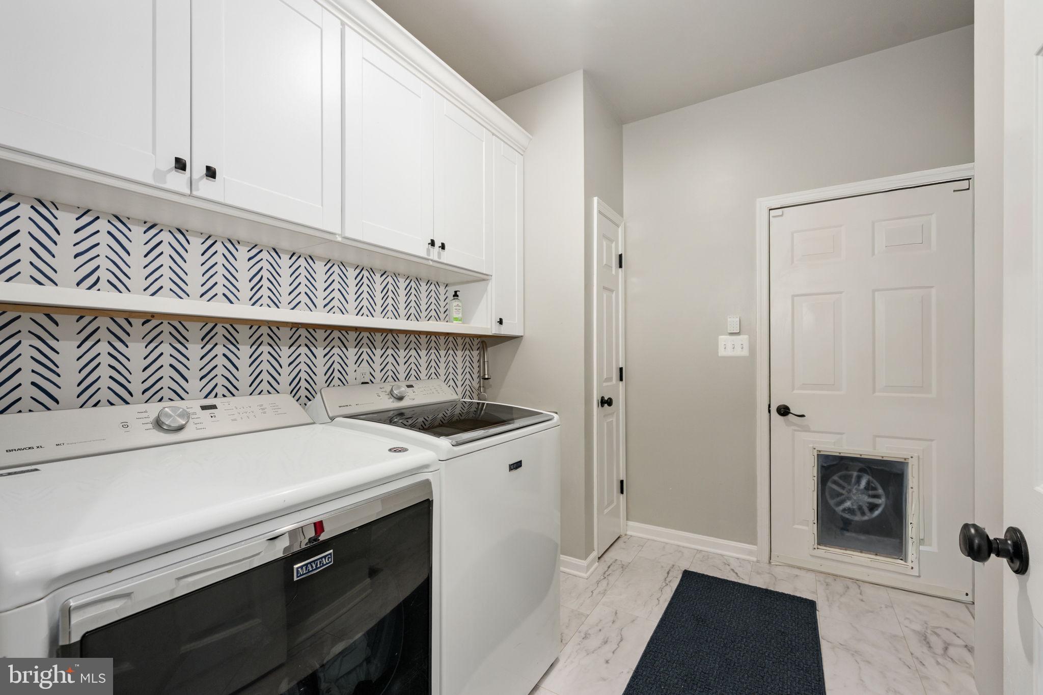 FOX CHASE - Residential