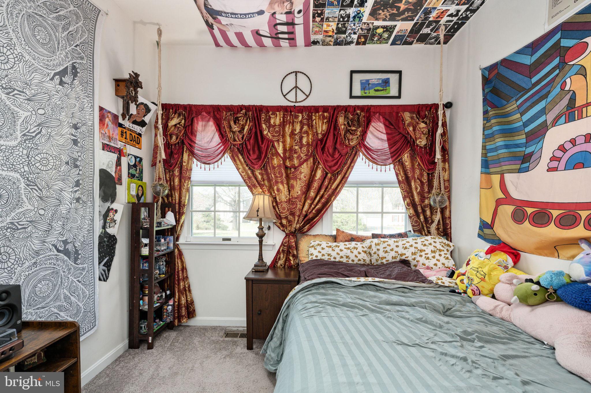 FOX CHASE - Residential