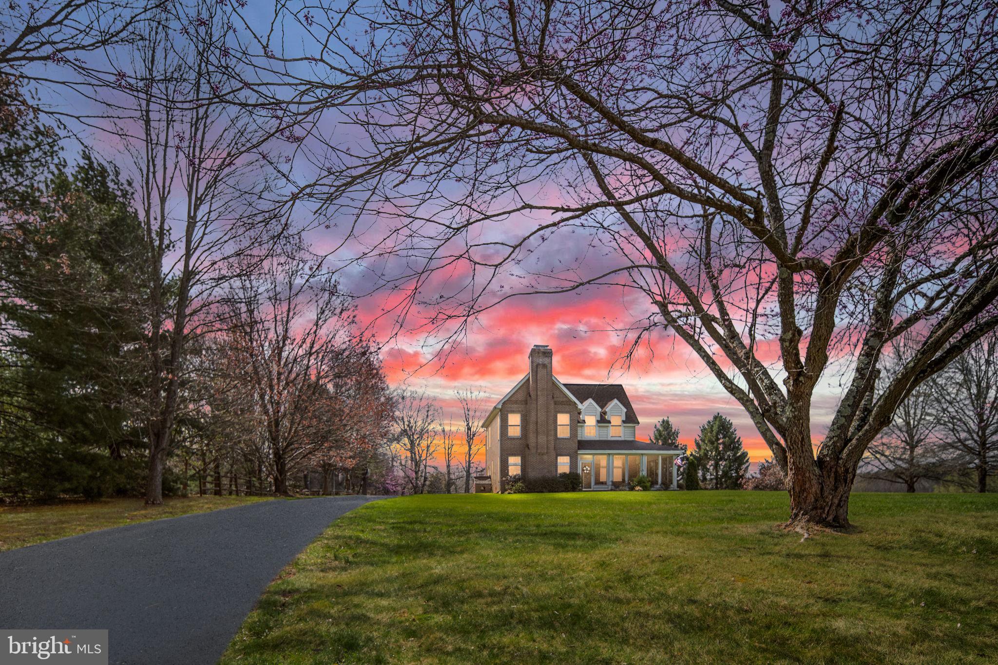 FOX CHASE - Residential