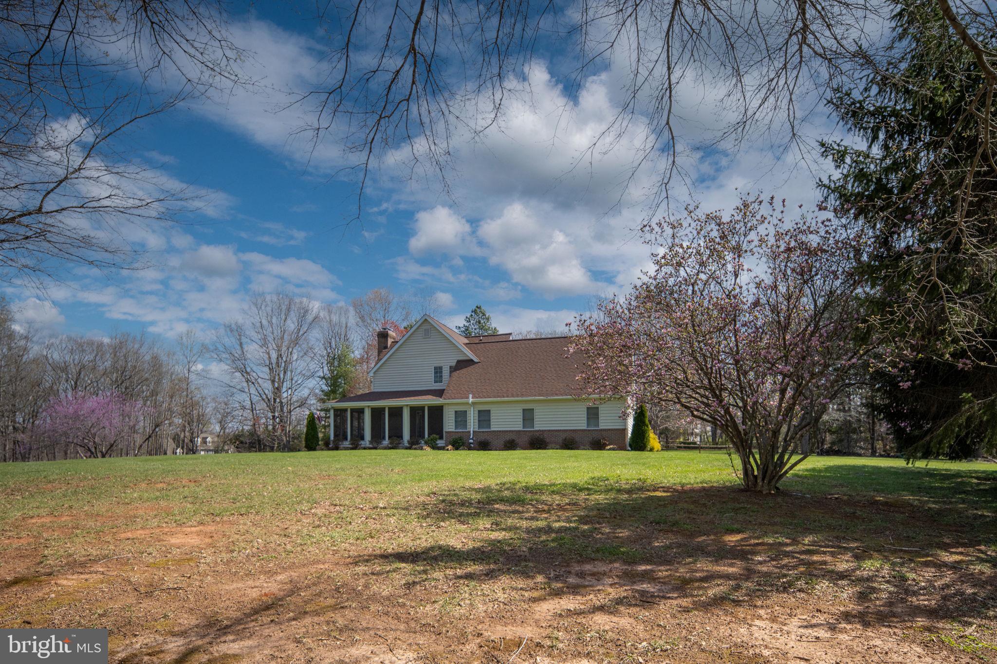 FOX CHASE - Residential