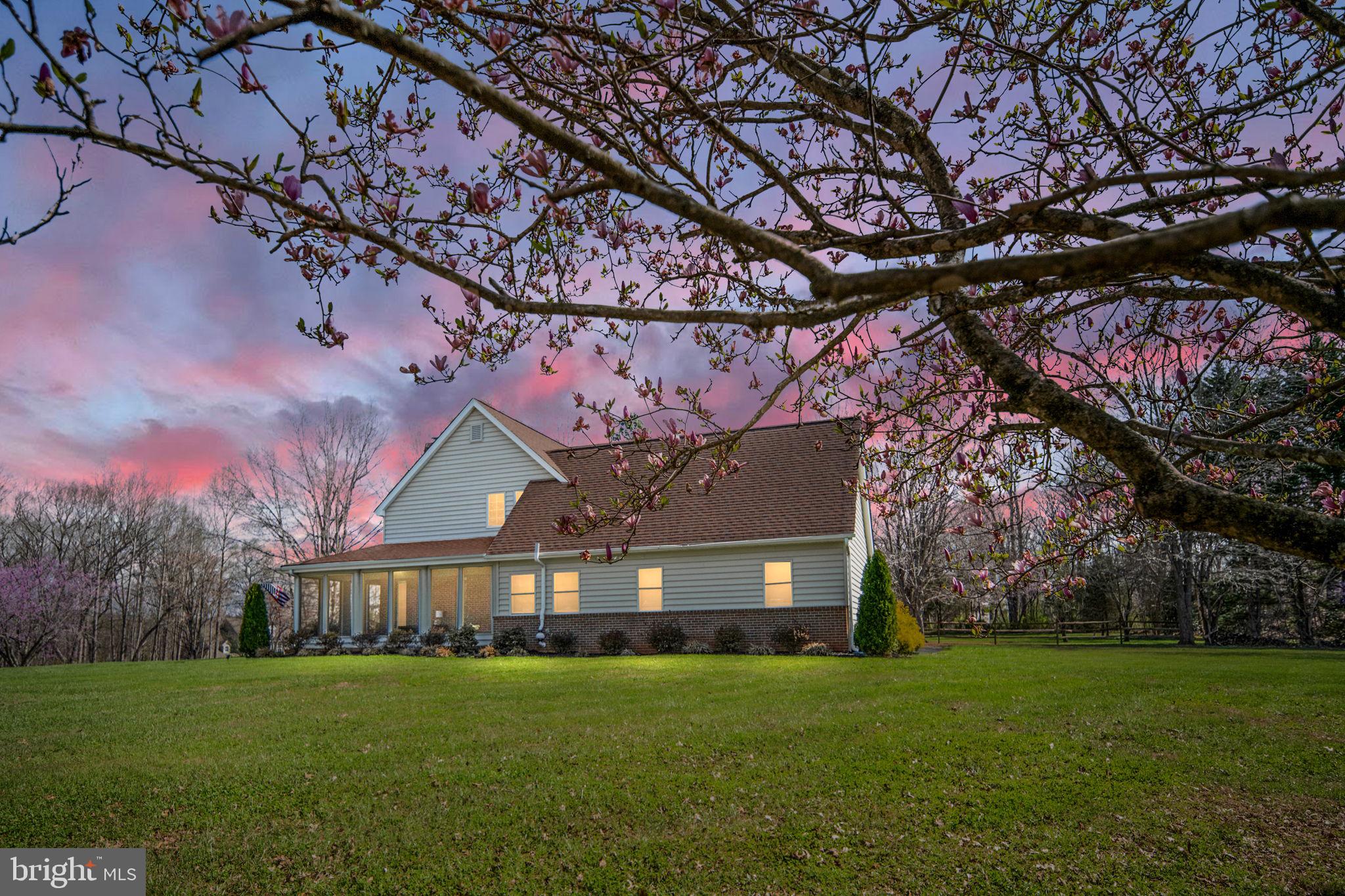 FOX CHASE - Residential