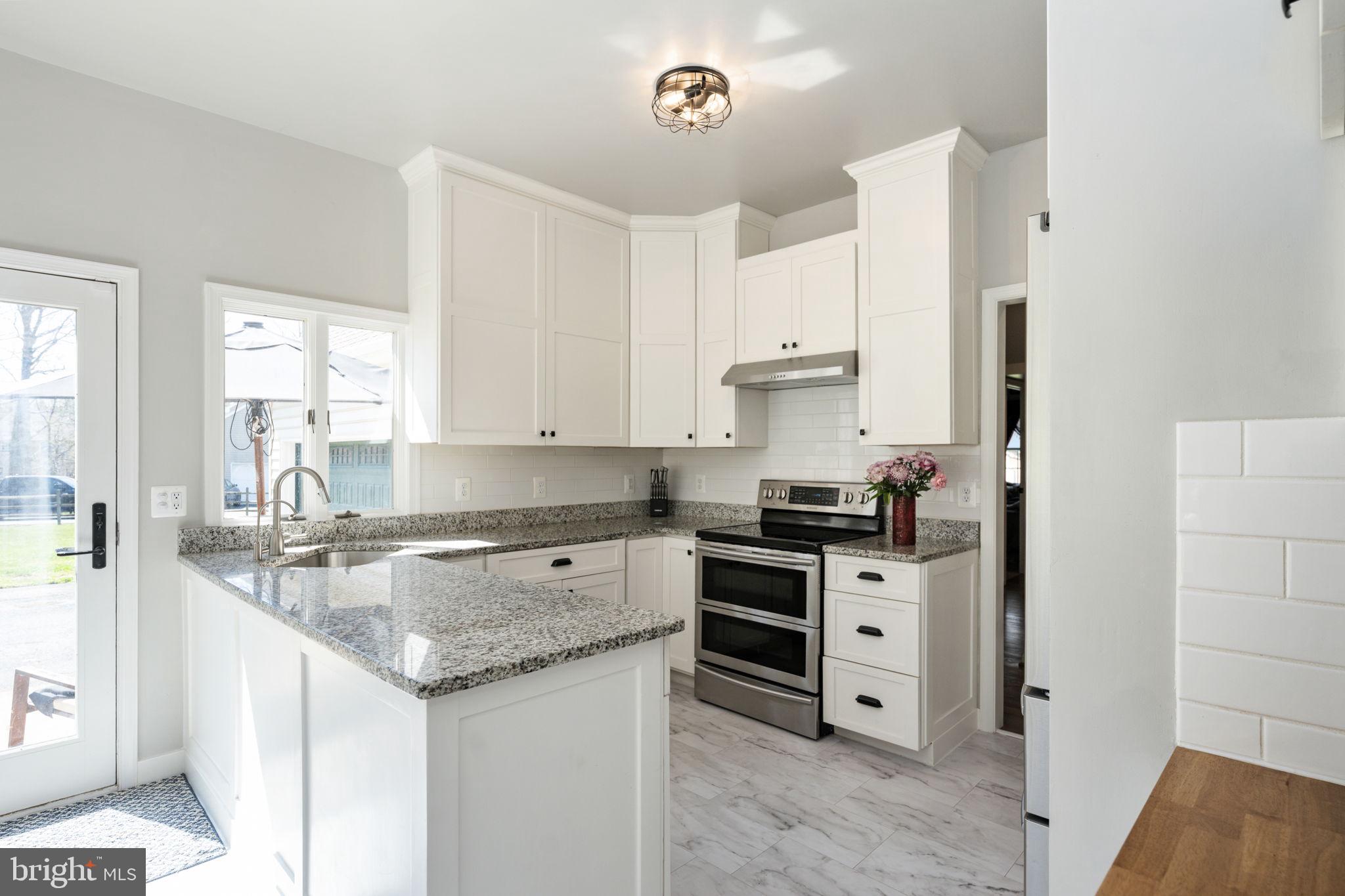 FOX CHASE - Residential