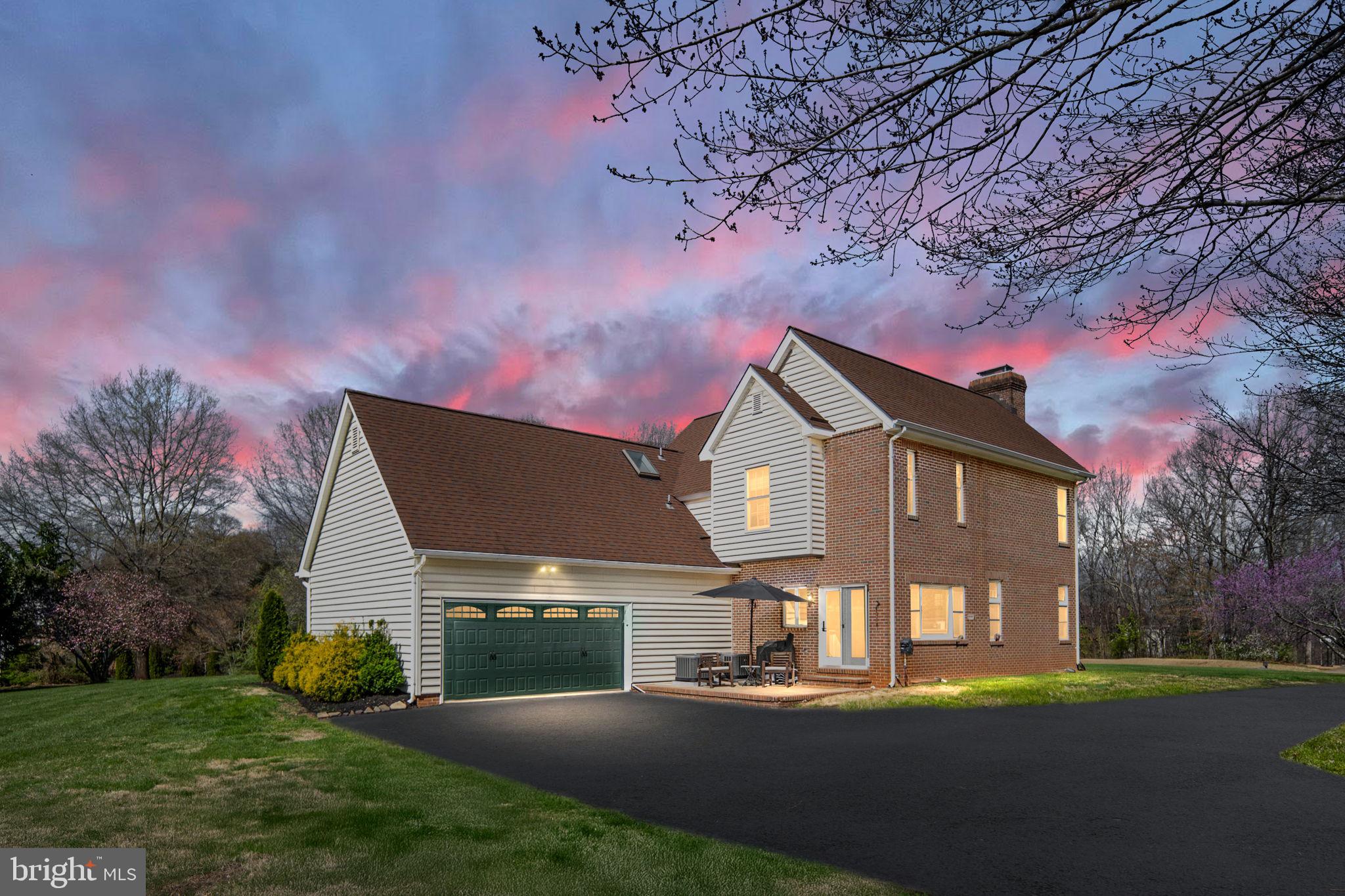 FOX CHASE - Residential