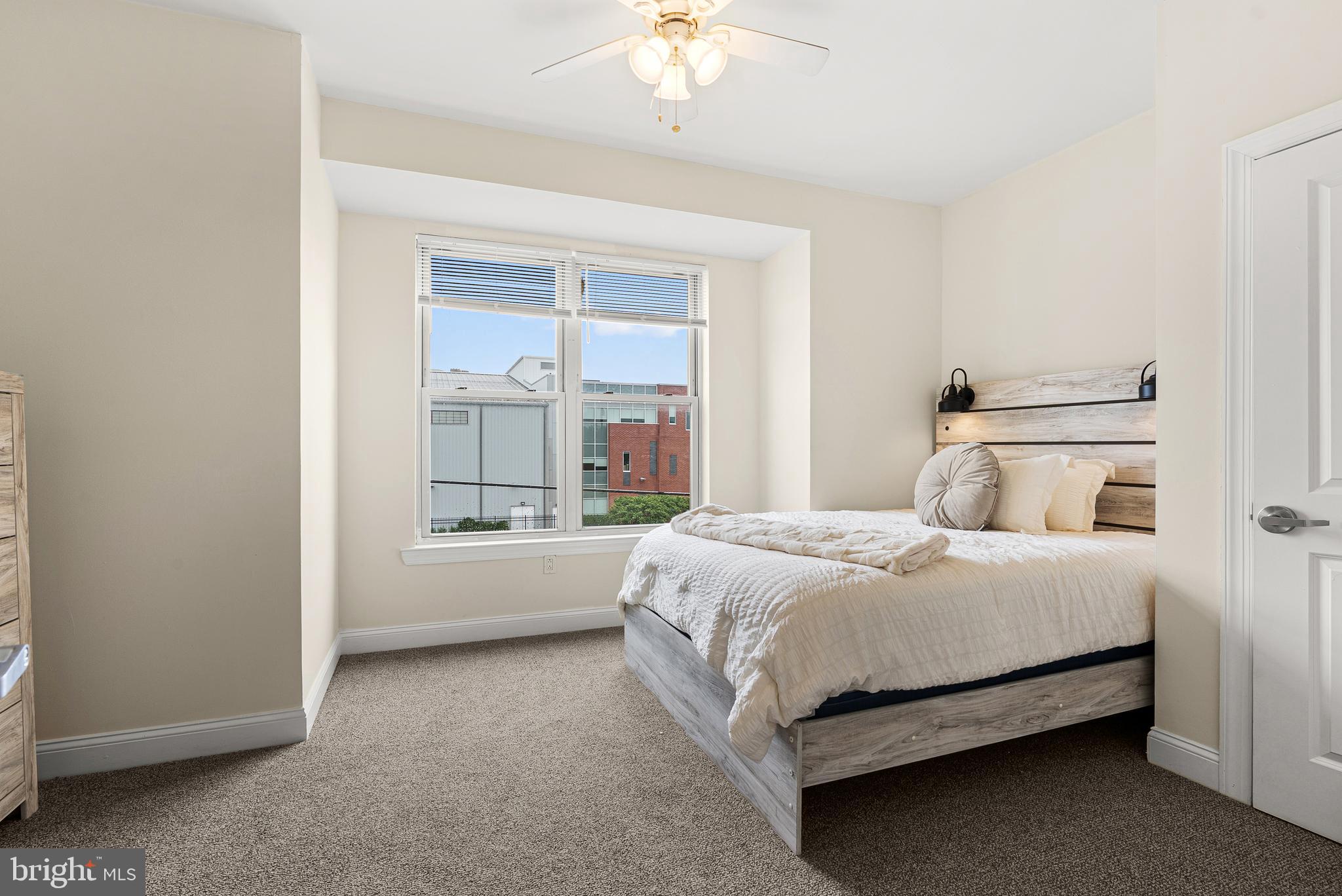 TEMPLE UNIVERSITY - Residential Lease