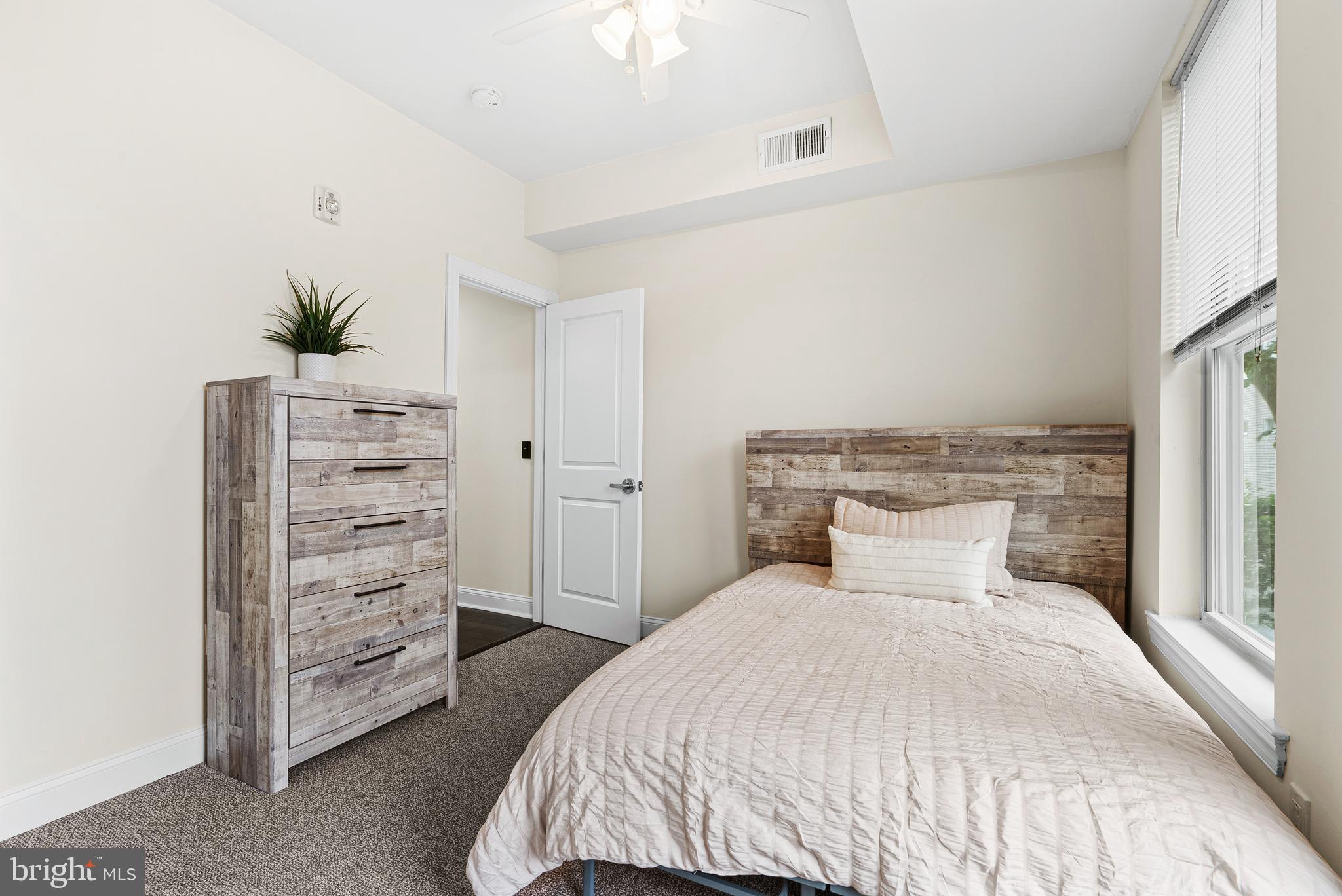 TEMPLE UNIVERSITY - Residential Lease