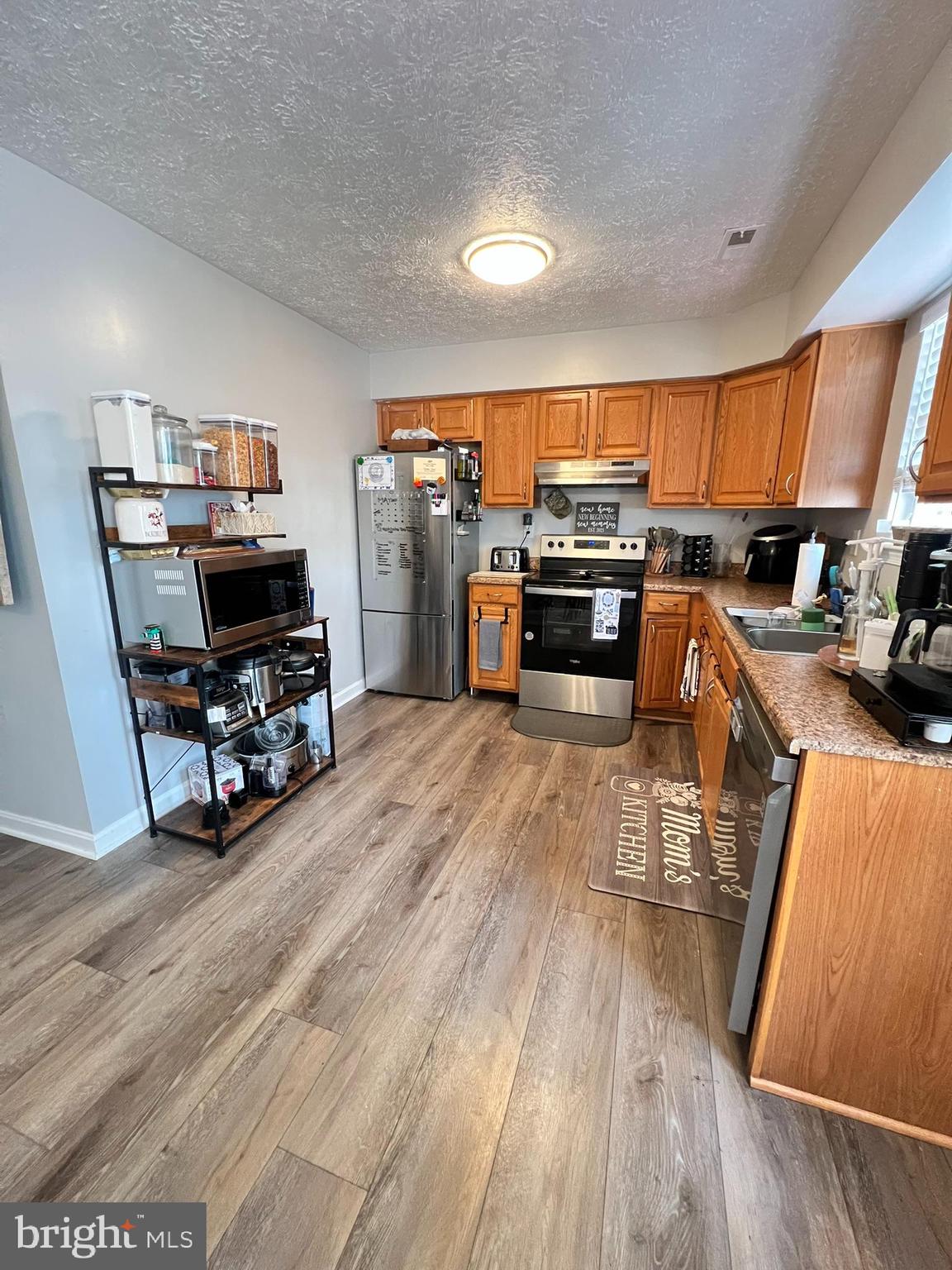 21412 MANON WAY