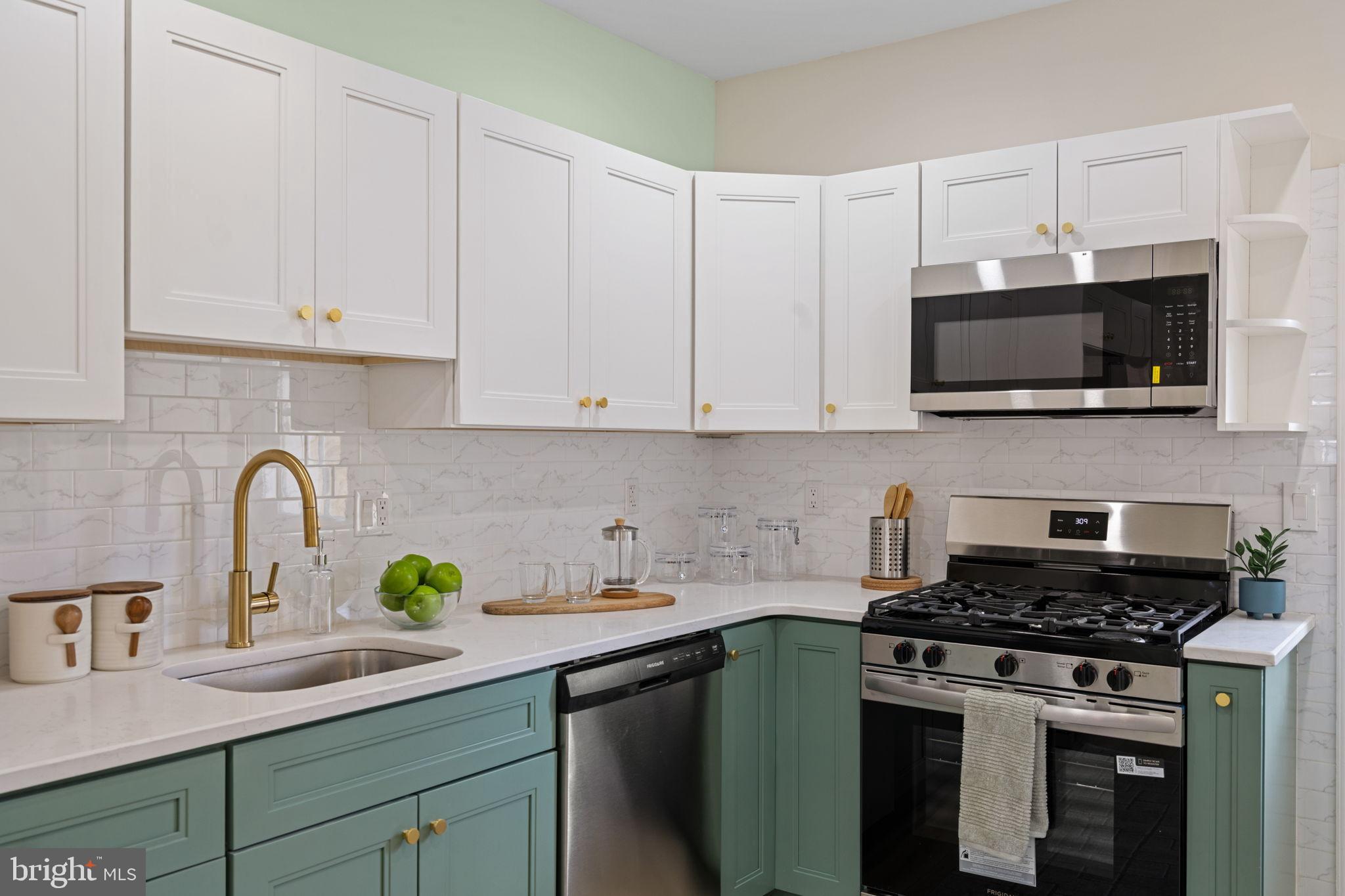 WEST PASSYUNK - Residential