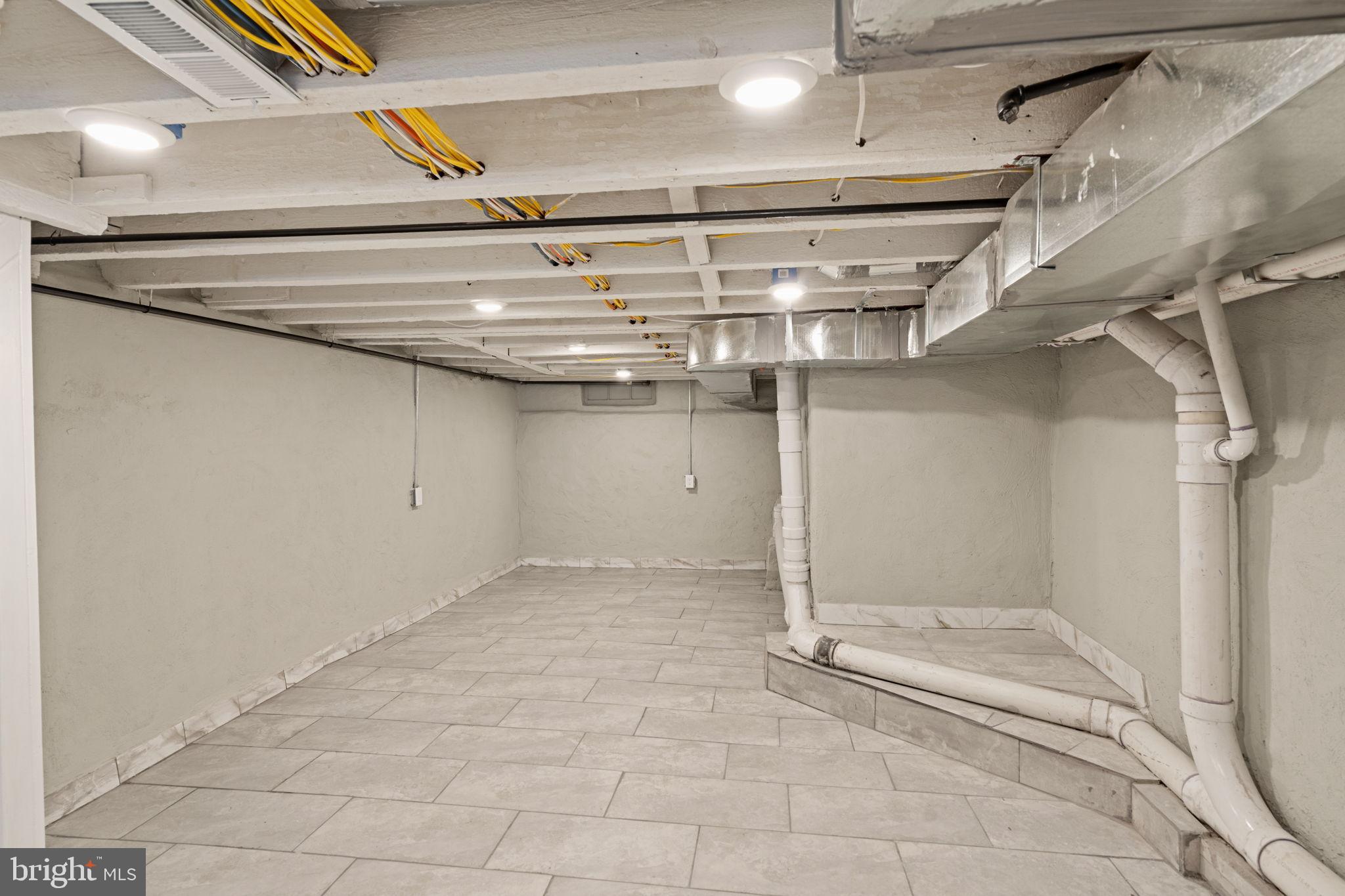 WEST PASSYUNK - Residential