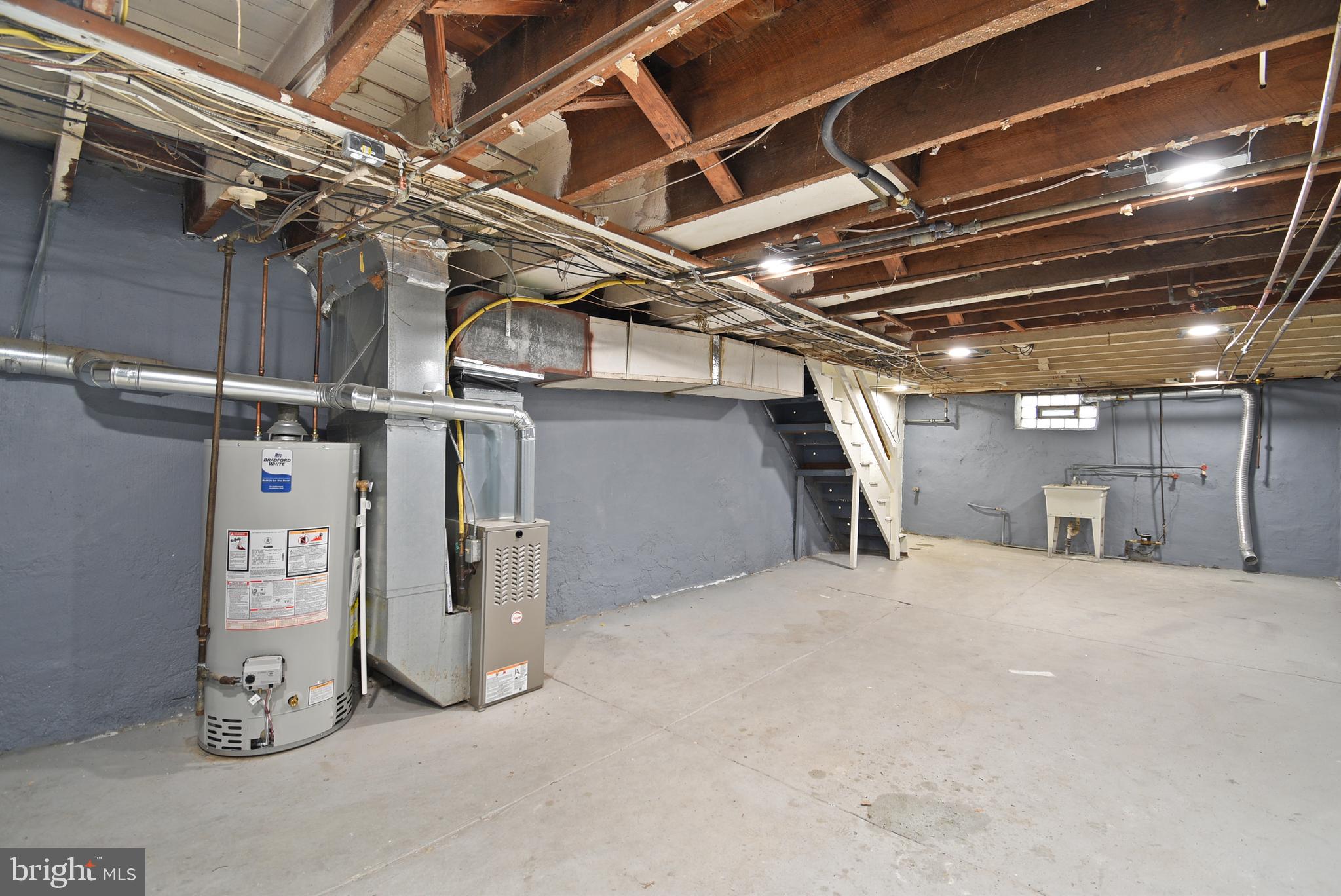 LANSDOWNE PARK - Residential