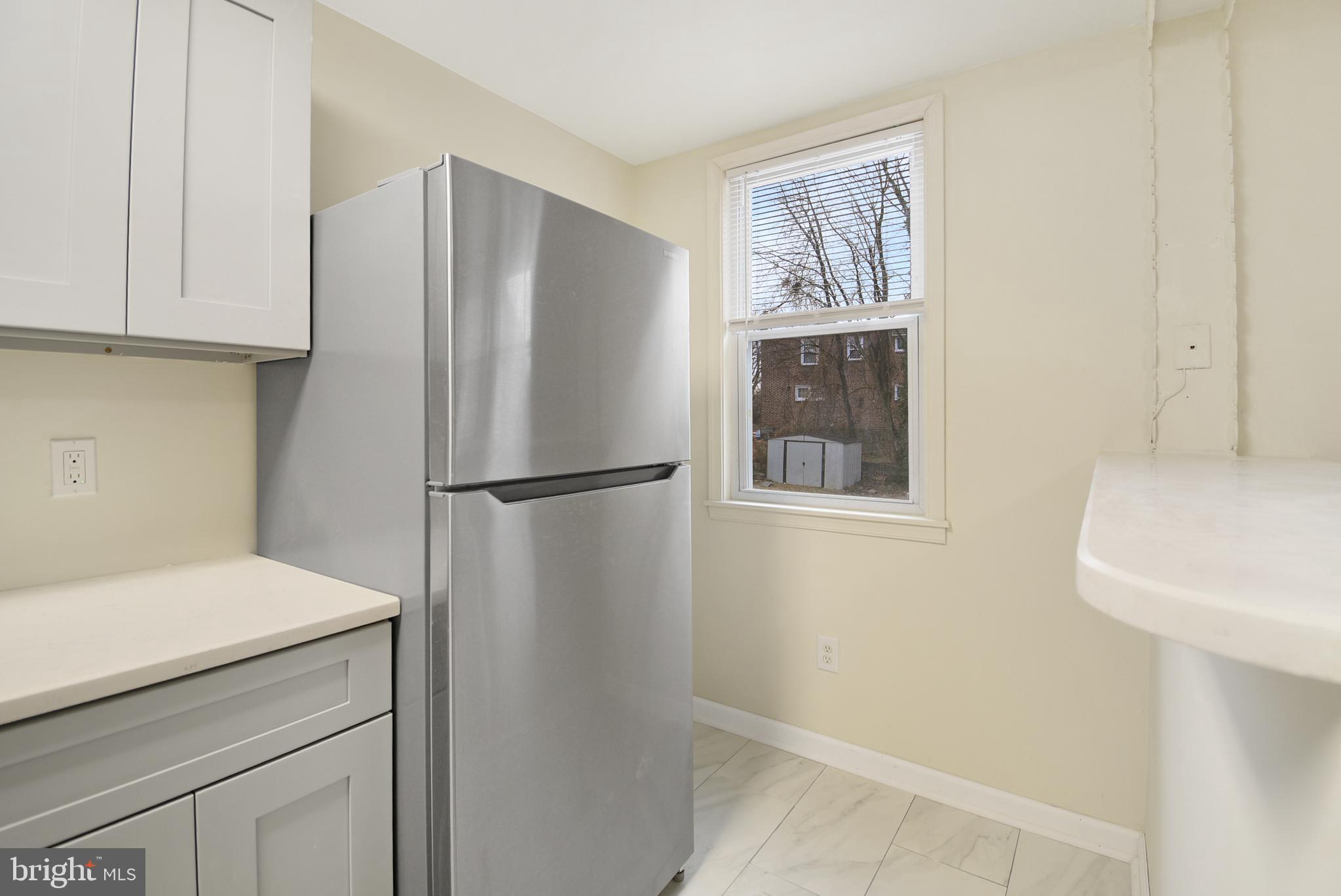 LANSDOWNE PARK - Residential