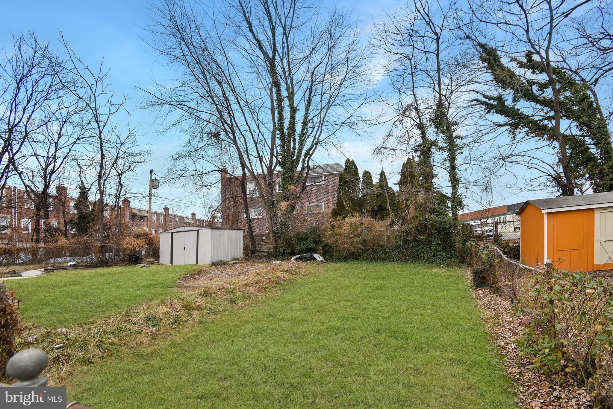 LANSDOWNE PARK - Residential