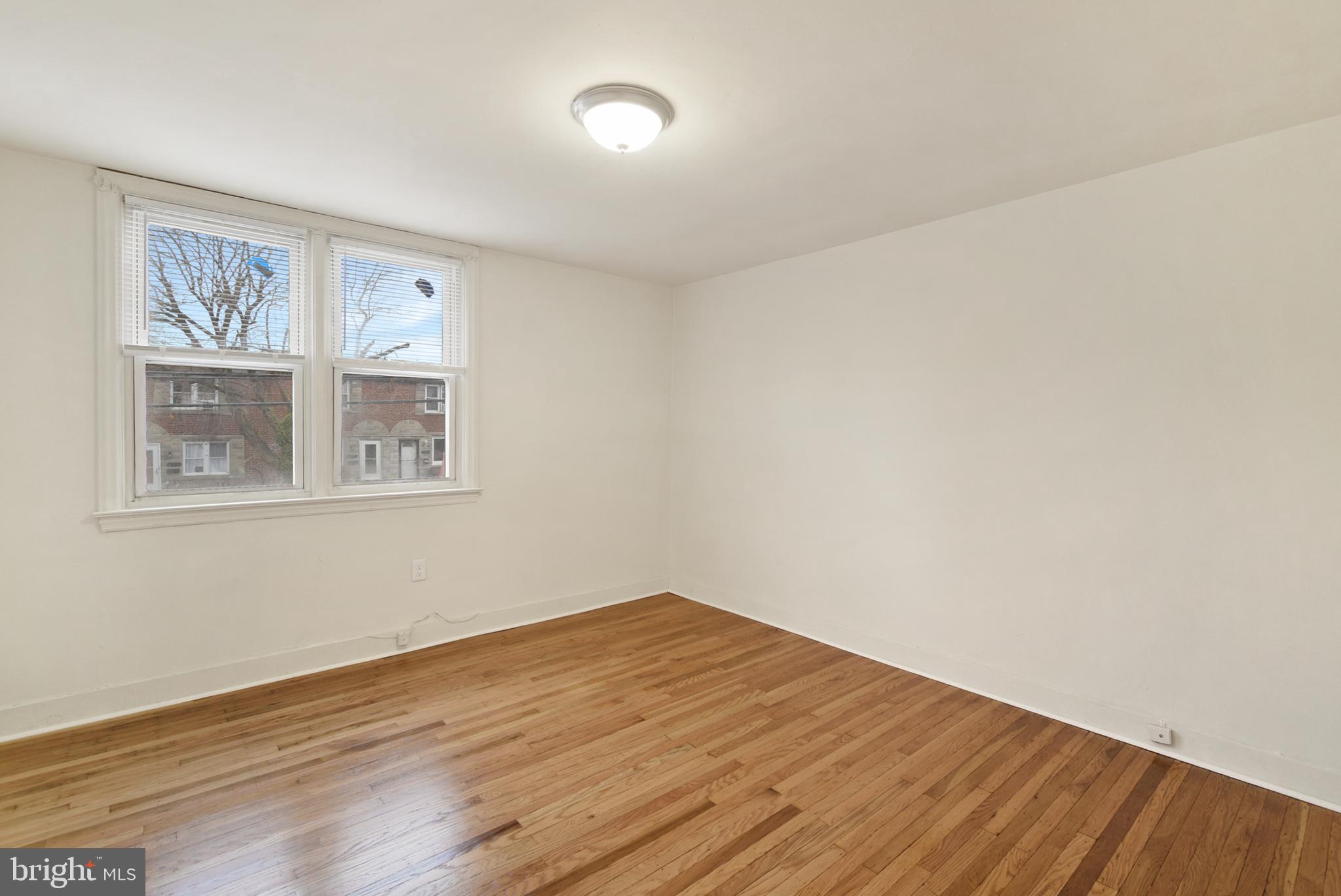 LANSDOWNE PARK - Residential