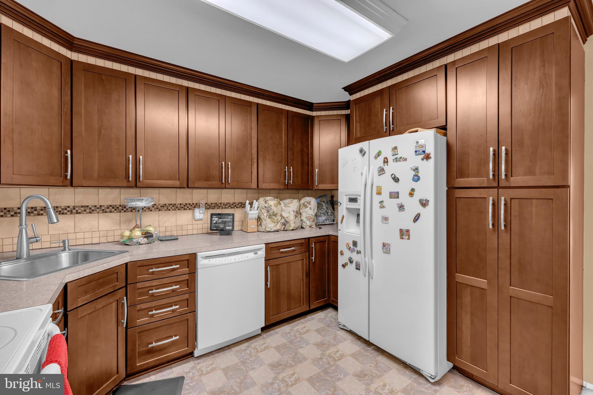 EDGEWOOD MEADOWS - Residential